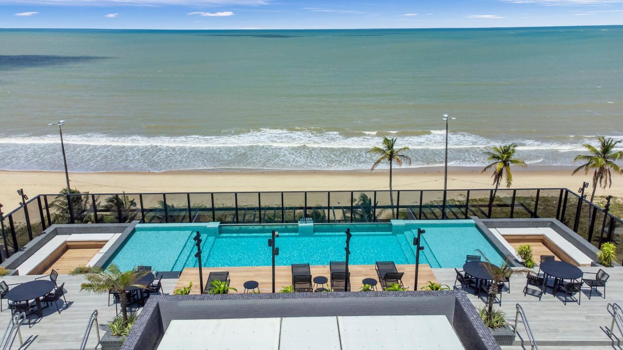 Beach Haus Bessa por Carpediem