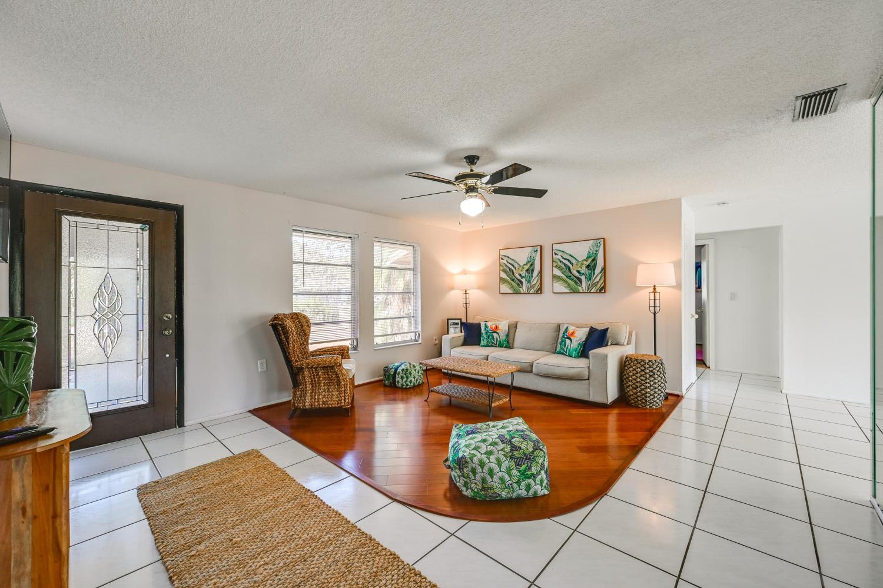 3 Mi to Naples Botanical Garden Home with Hot Tub!