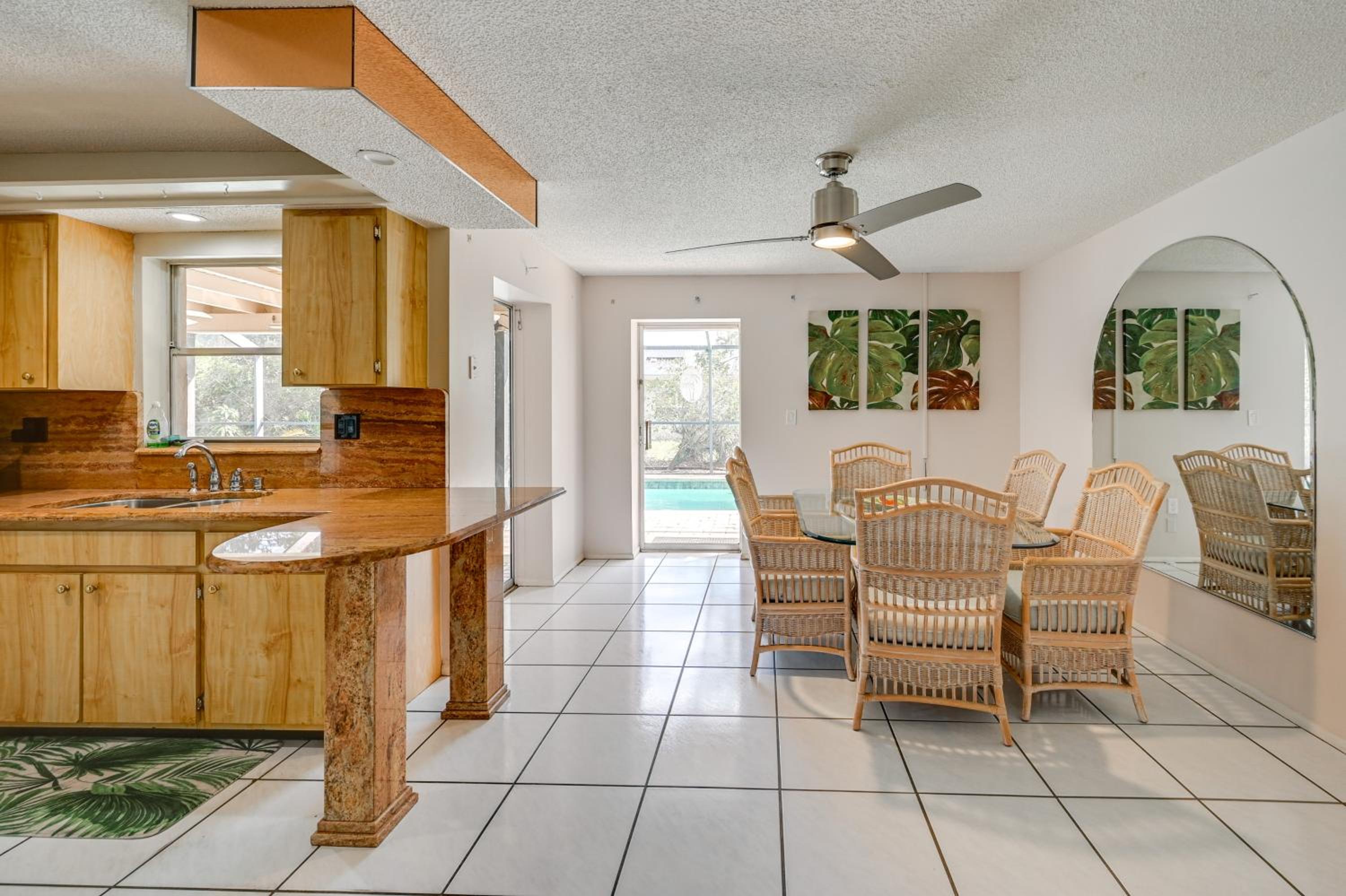 3 Mi to Naples Botanical Garden Home with Hot Tub!