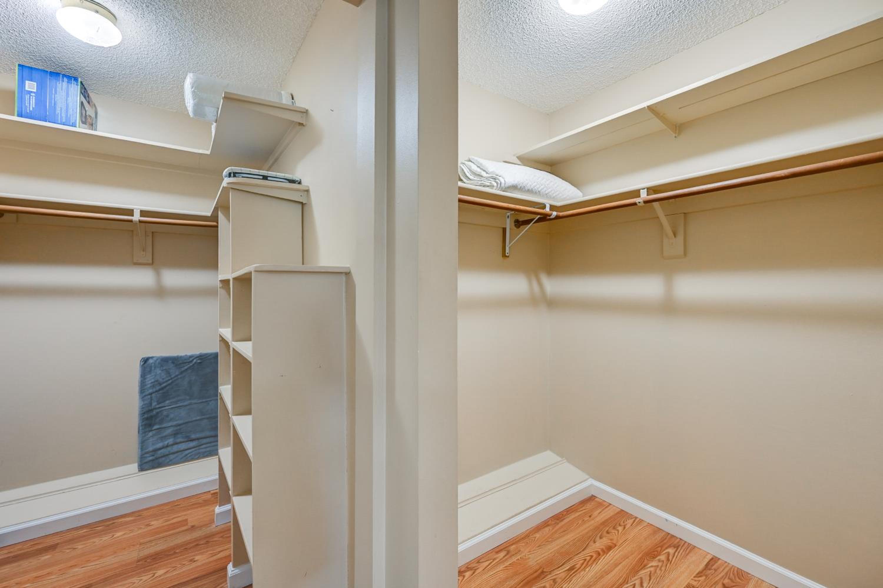 3 Mi to Naples Botanical Garden Home with Hot Tub!