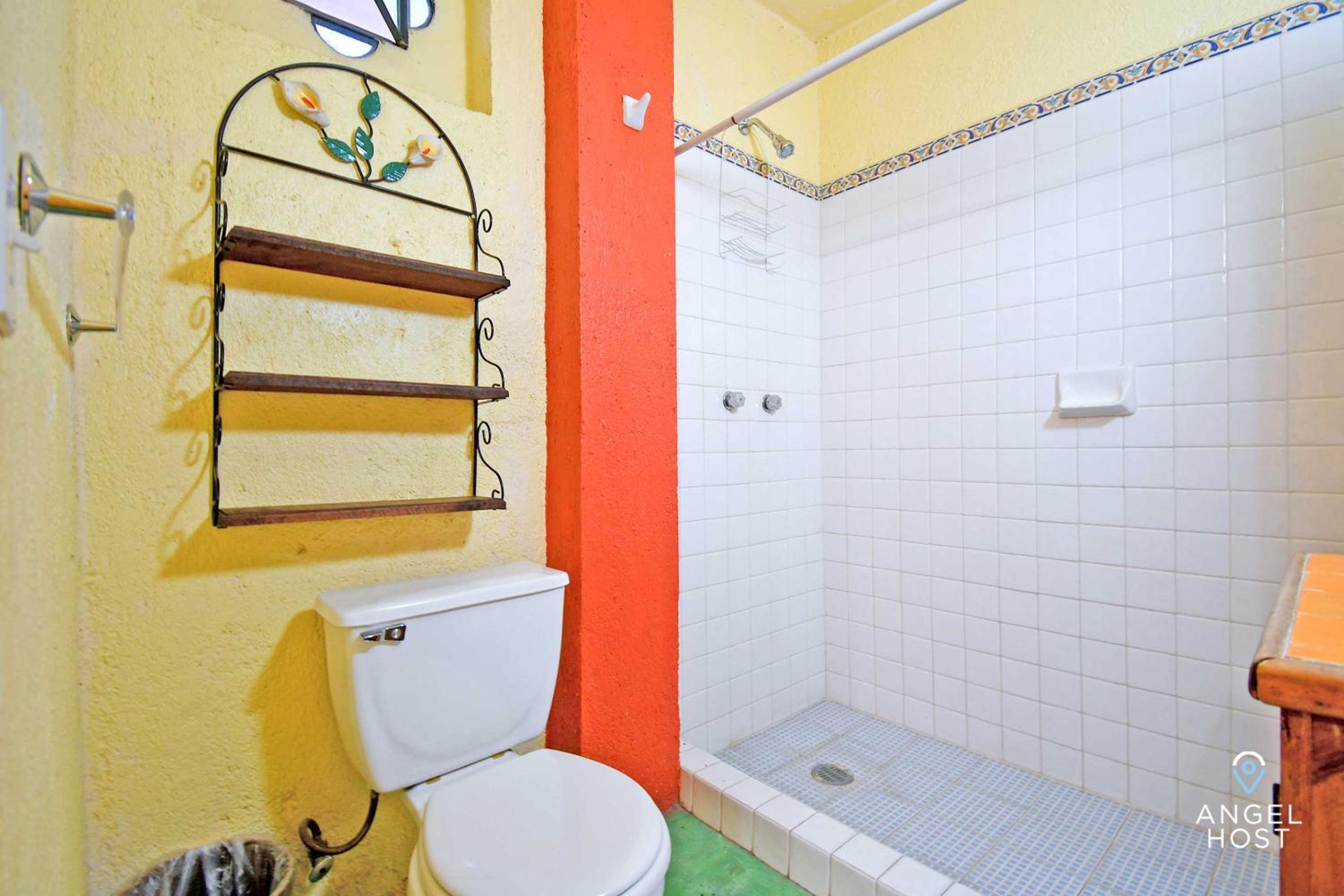 Comfy Retreat Stay and Walk to Malecon