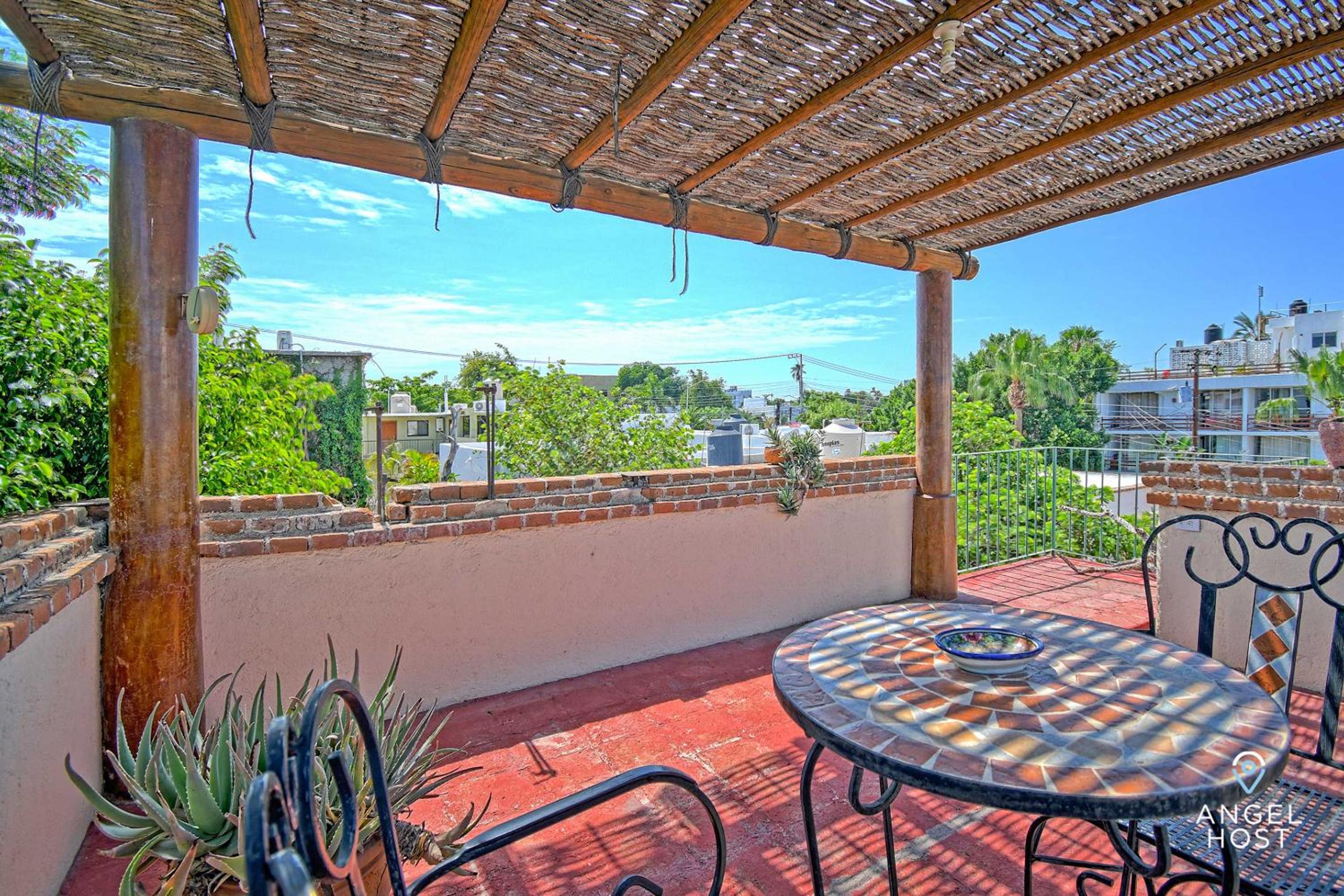 Comfy Retreat Stay and Walk to Malecon