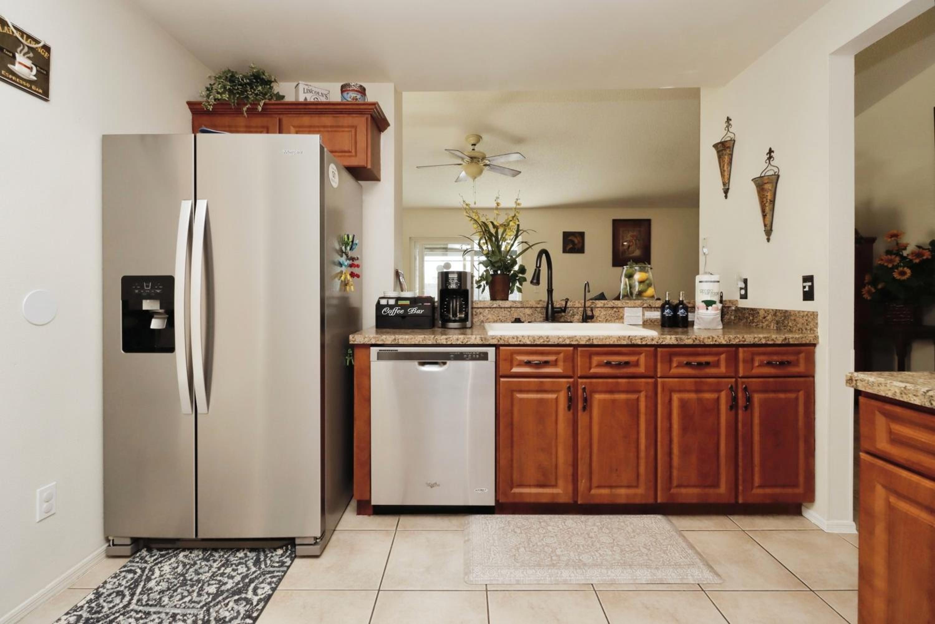 Ideal for Couples or Families looking for a Vacation Home with Private Pool and Yard