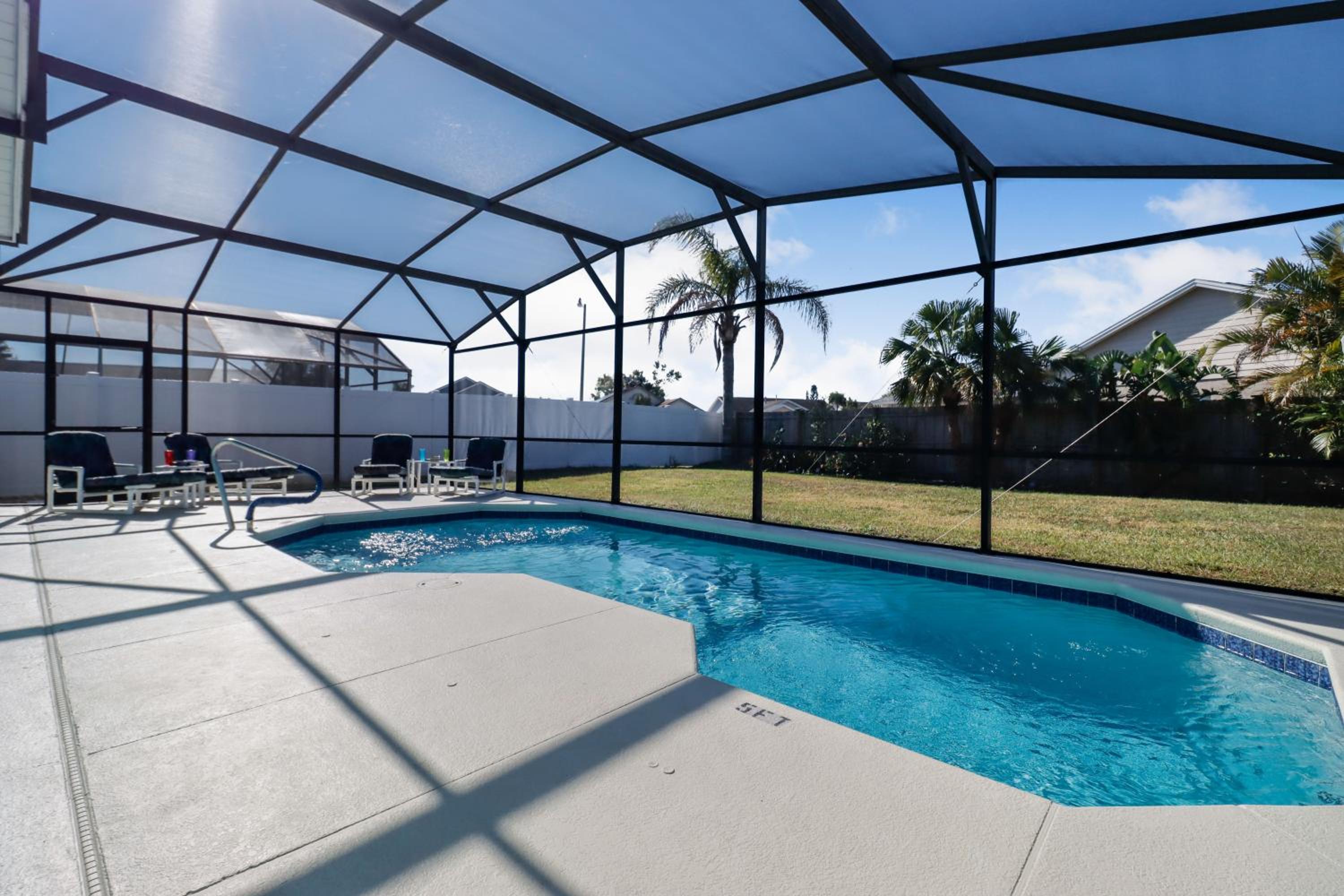 Ideal for Couples or Families looking for a Vacation Home with Private Pool and Yard