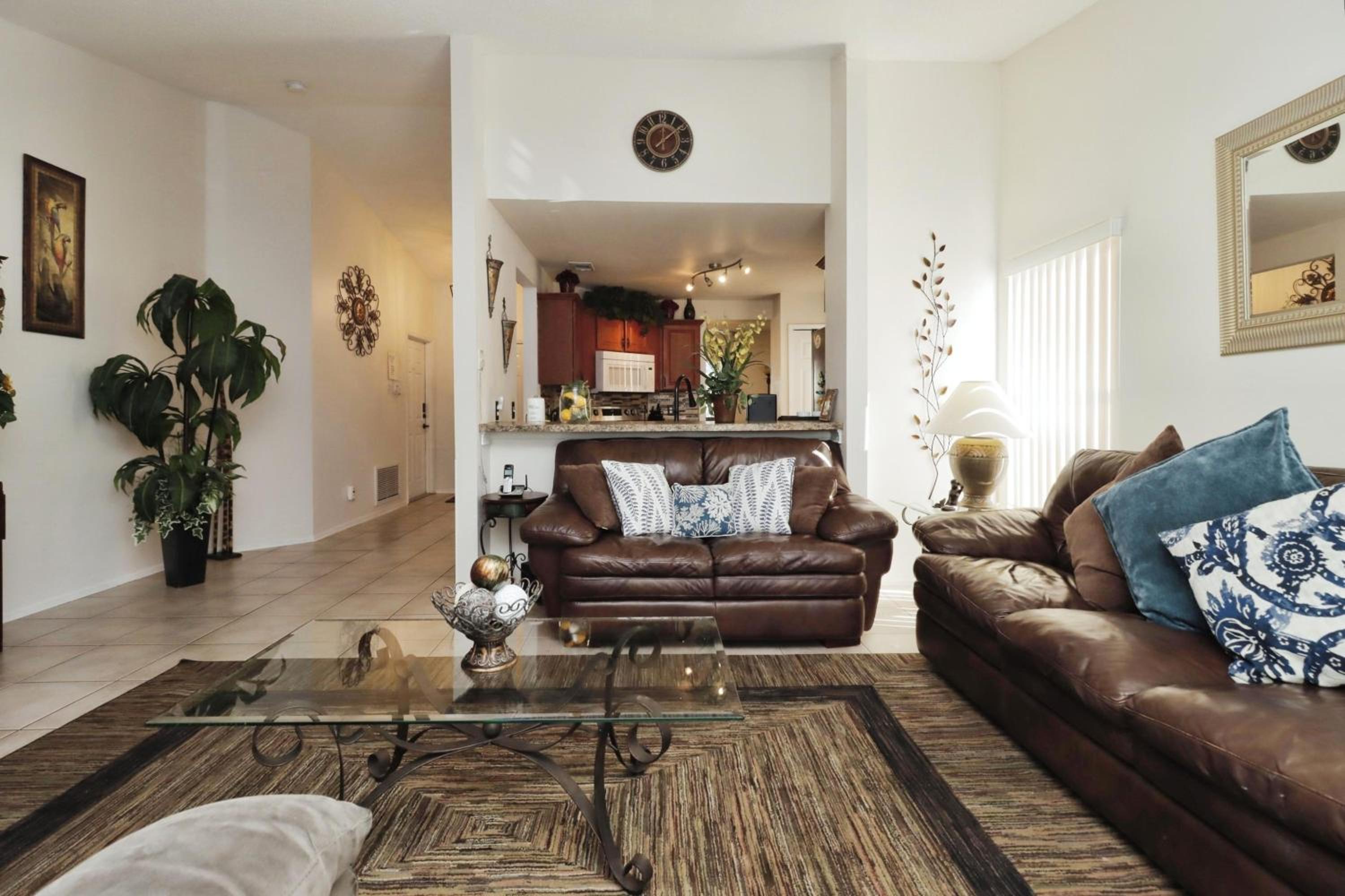Ideal for Couples or Families looking for a Vacation Home with Private Pool and Yard