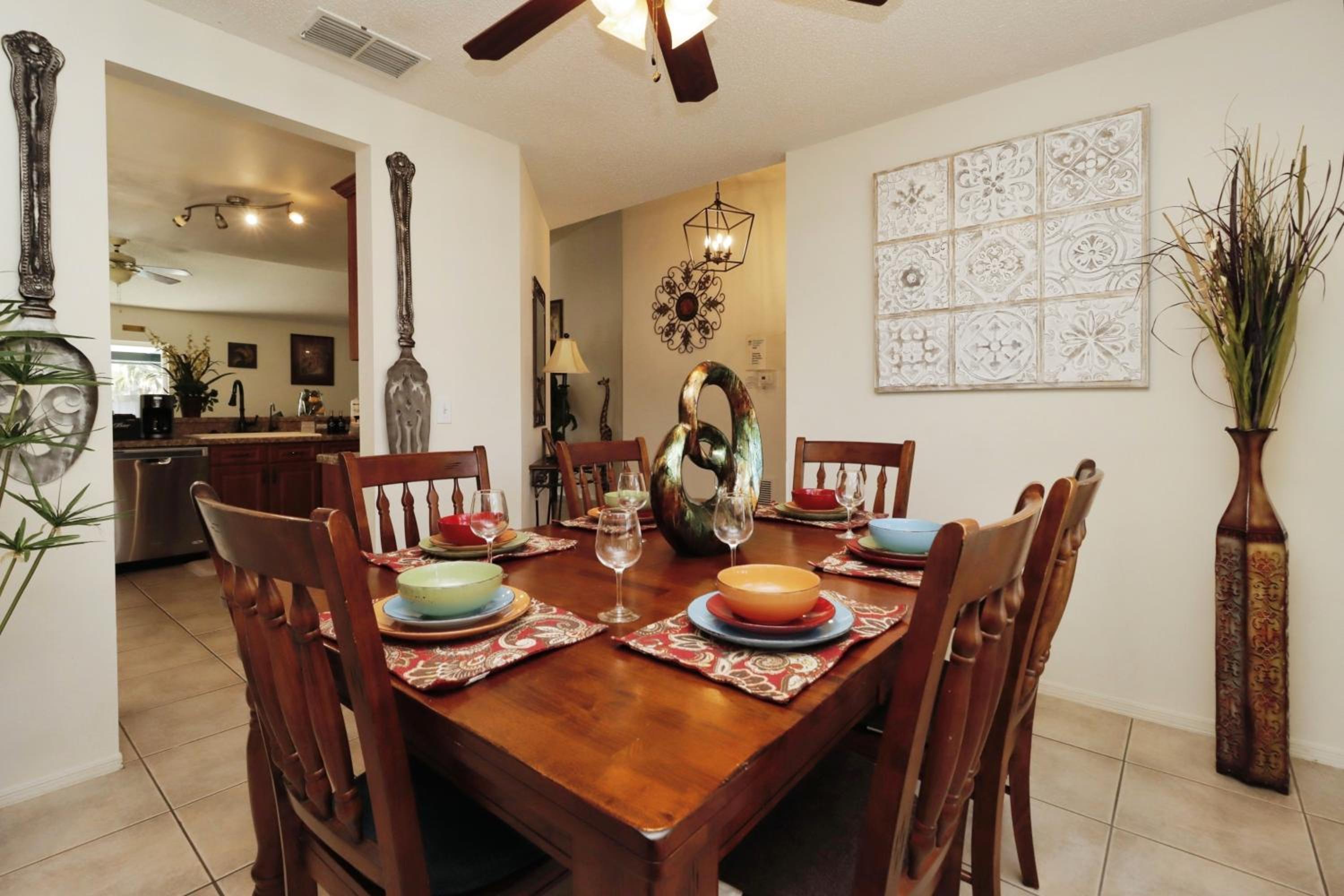 Ideal for Couples or Families looking for a Vacation Home with Private Pool and Yard