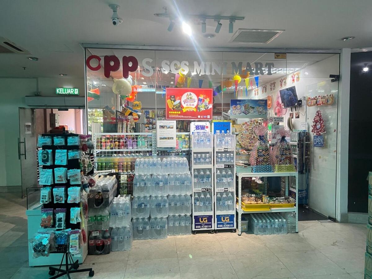 Royal Crown Scsp 1067 KK CBD near Imago