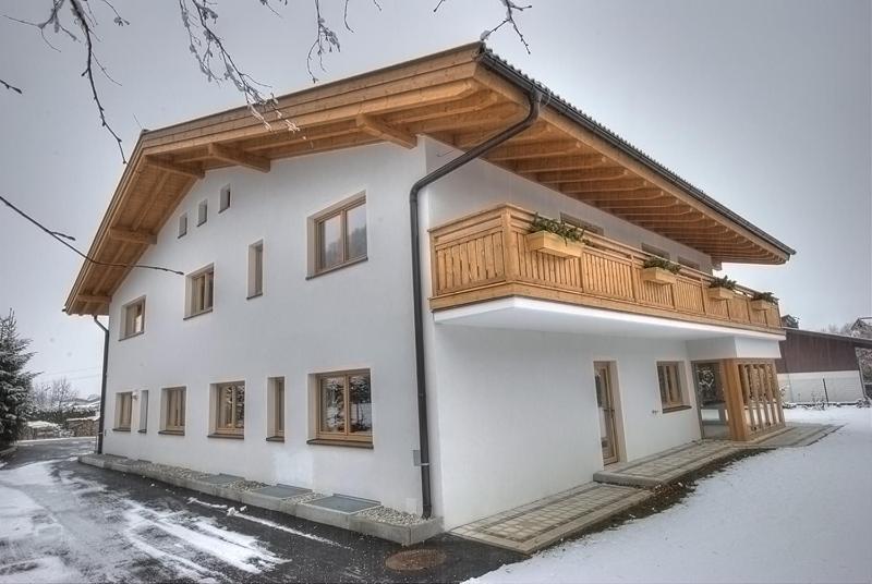 Chalet Apartment Ski and Golf by Kaprun Rentals view 5
