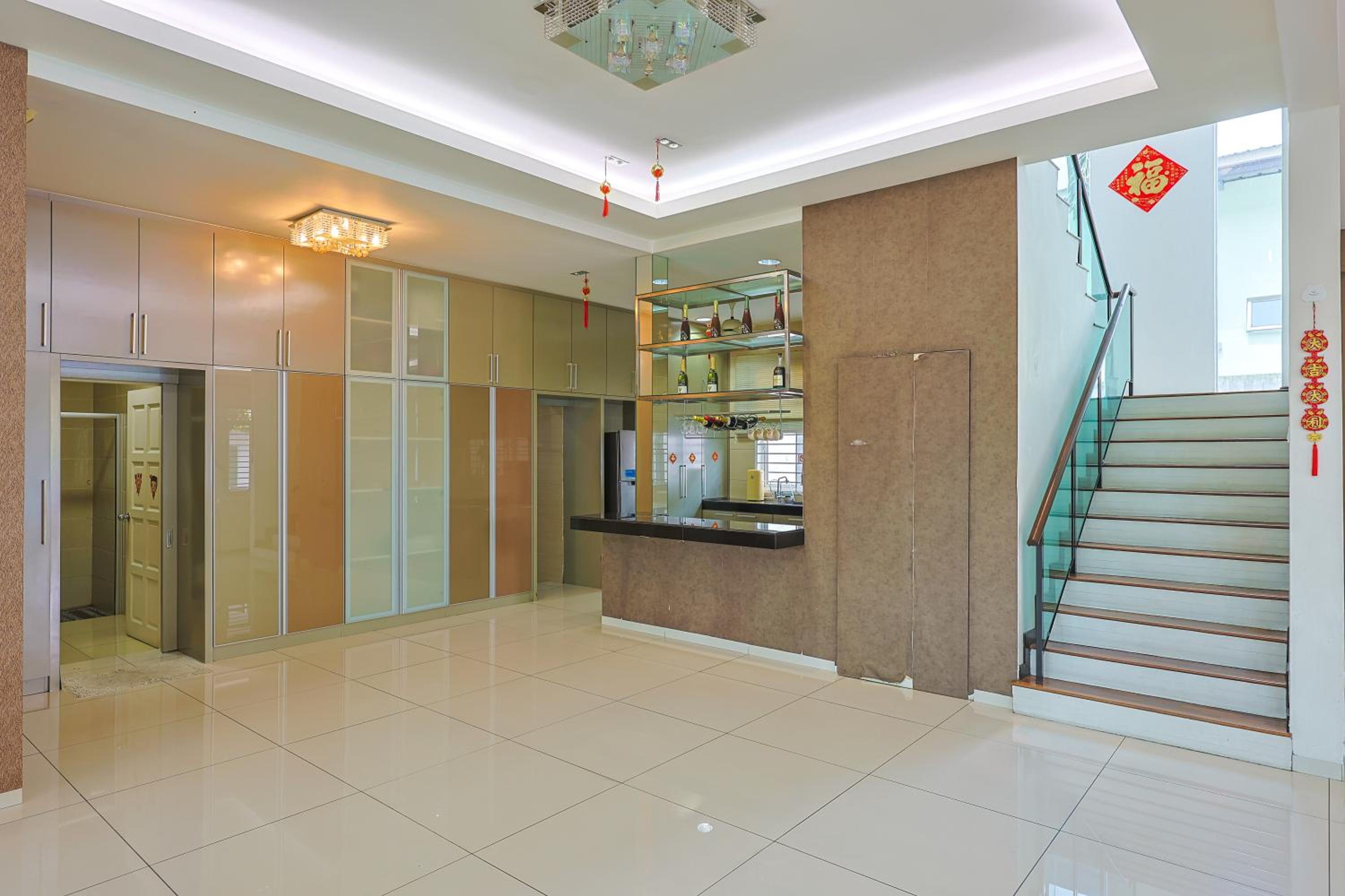 Serene Pool Villa -Luxury Stay with Relaxing Vibes -Clover Home