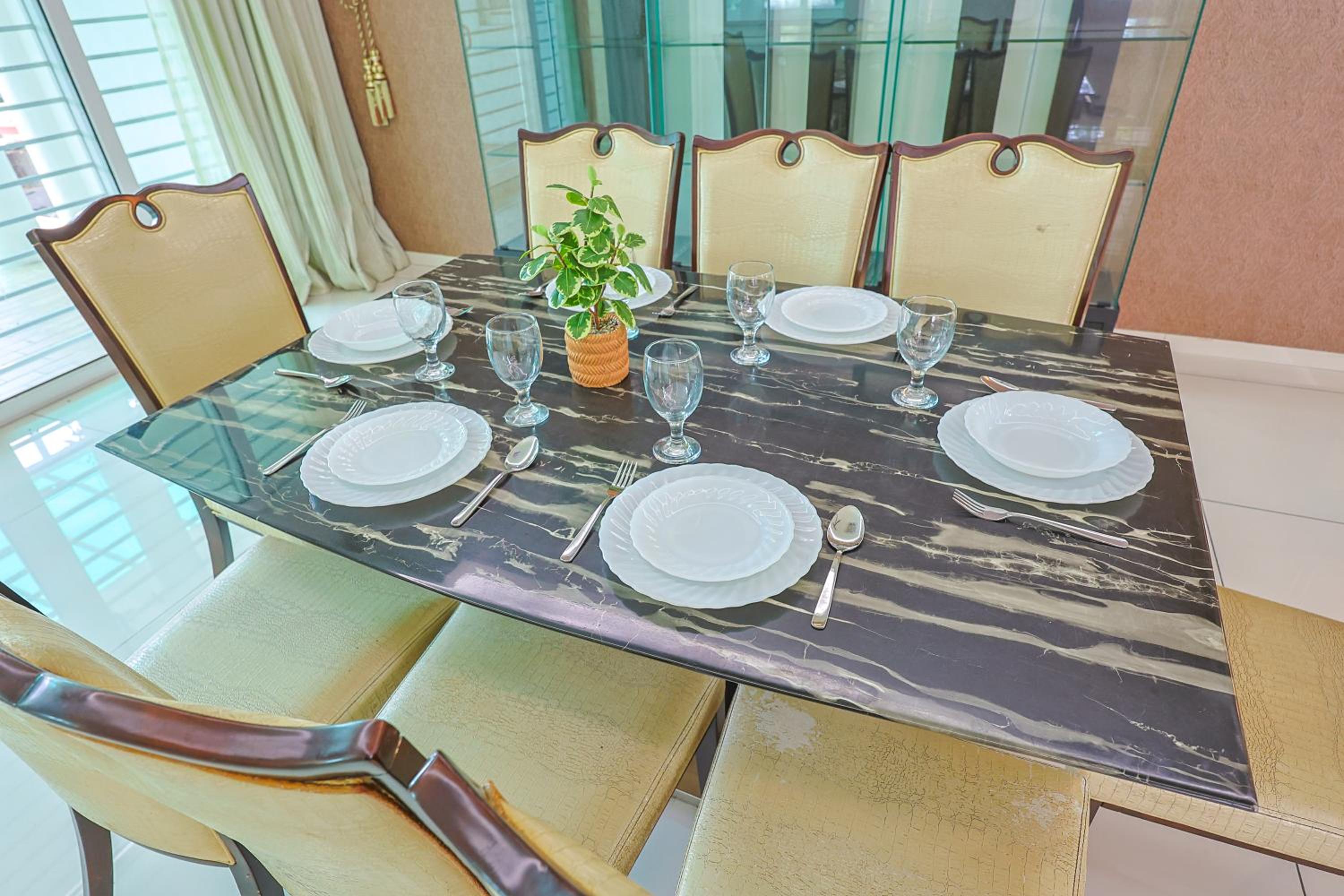 Serene Pool Villa -Luxury Stay with Relaxing Vibes -Clover Home