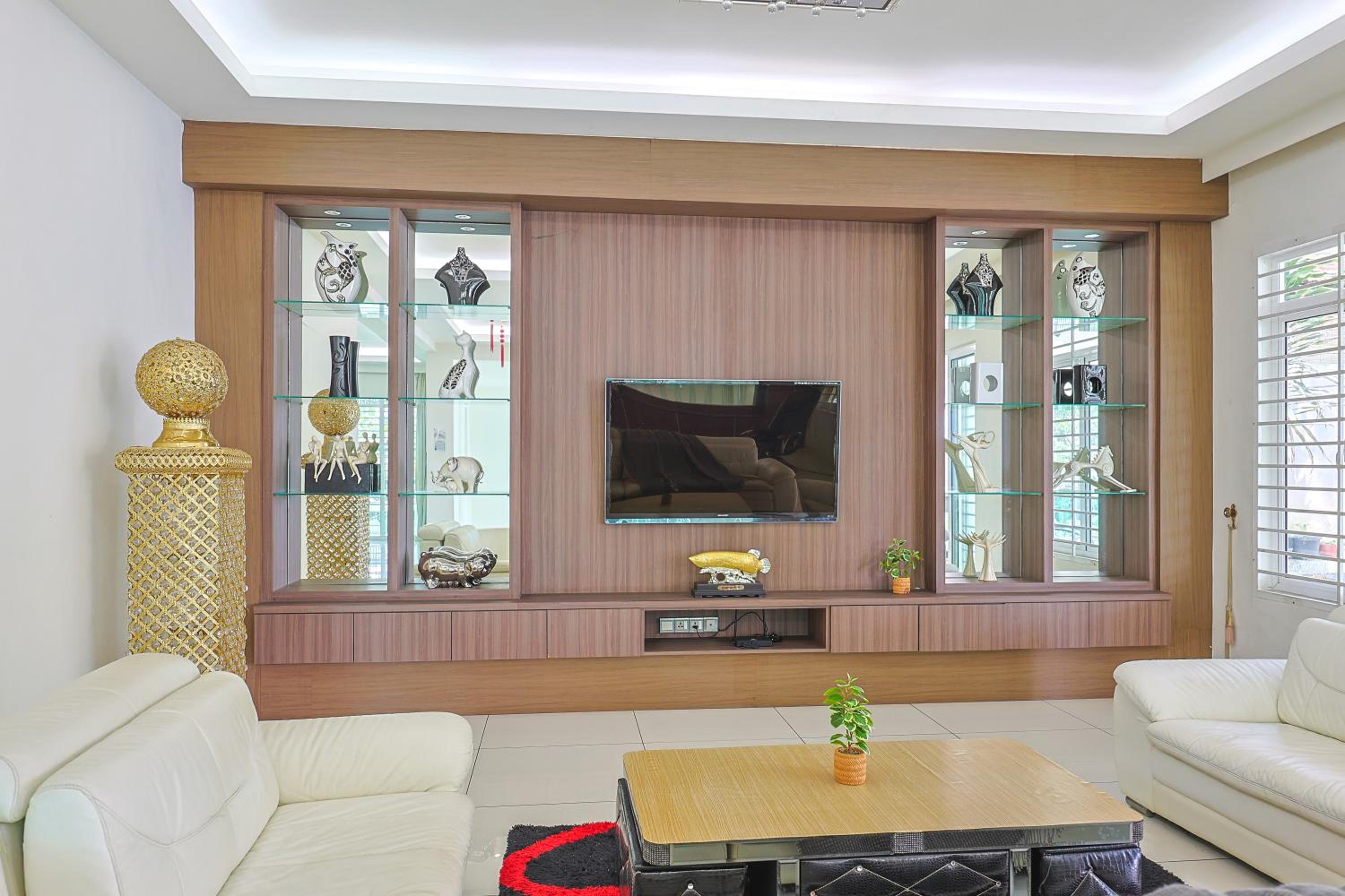 Serene Pool Villa -Luxury Stay with Relaxing Vibes -Clover Home