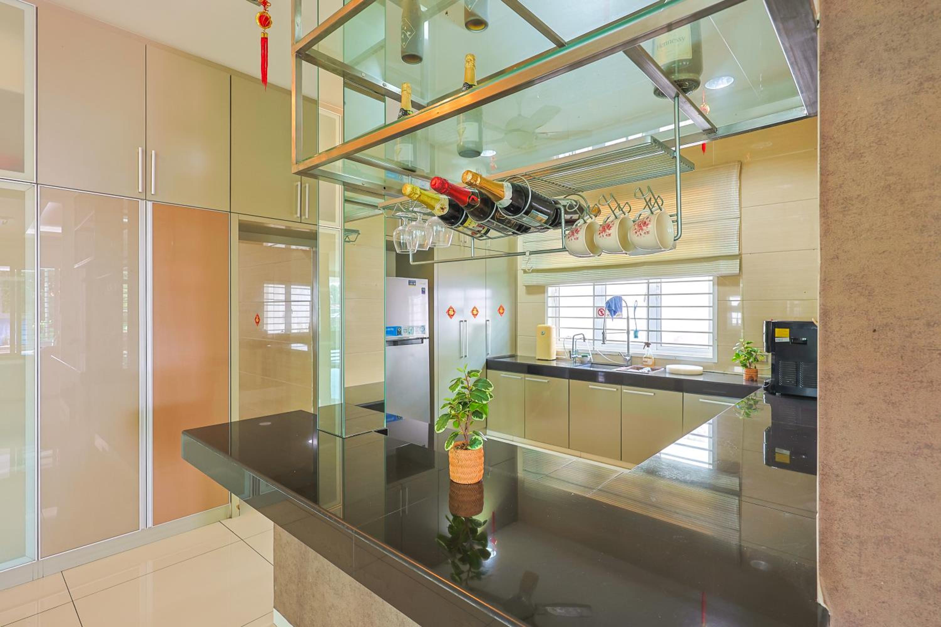 Serene Pool Villa -Luxury Stay with Relaxing Vibes -Clover Home