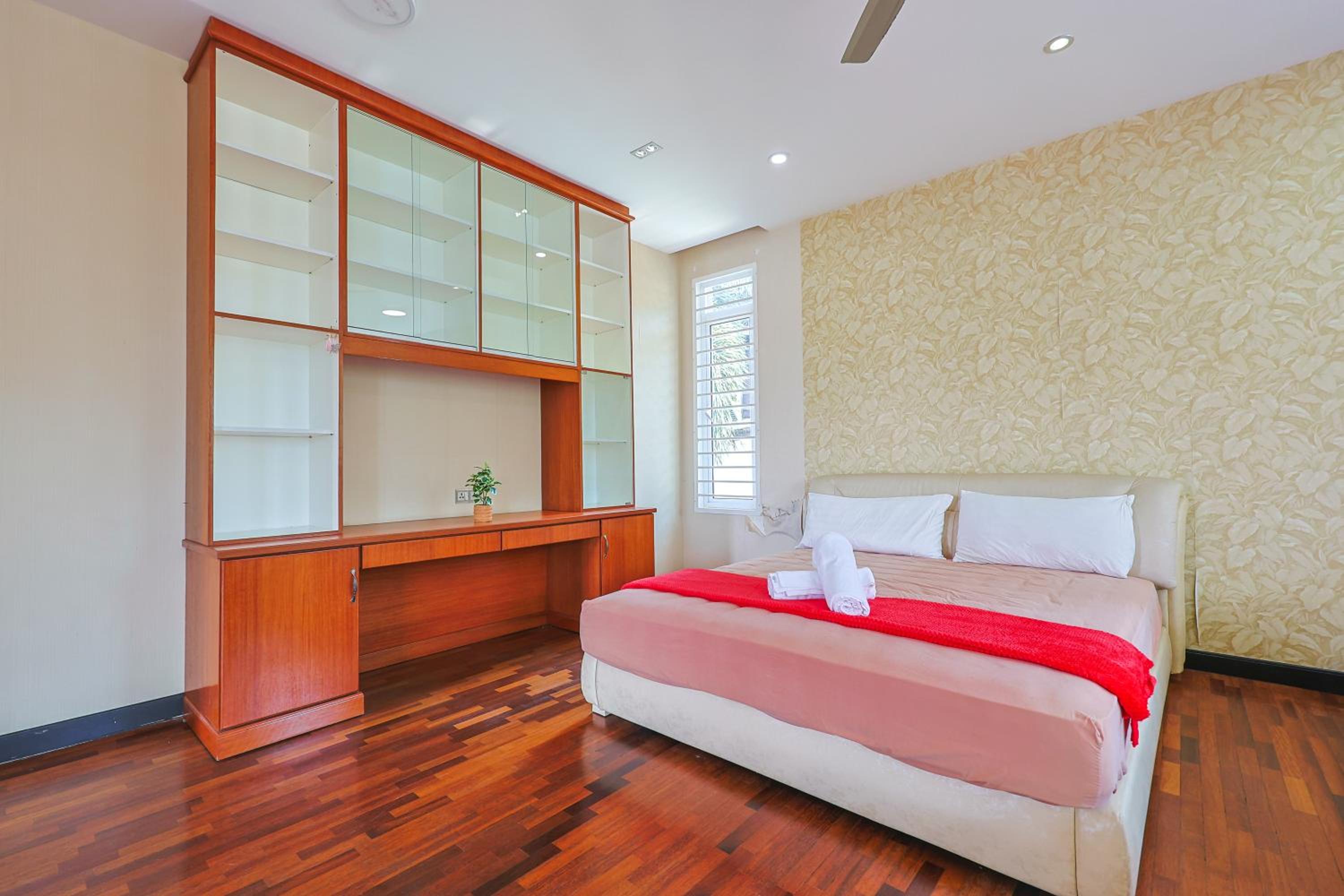 Serene Pool Villa -Luxury Stay with Relaxing Vibes -Clover Home