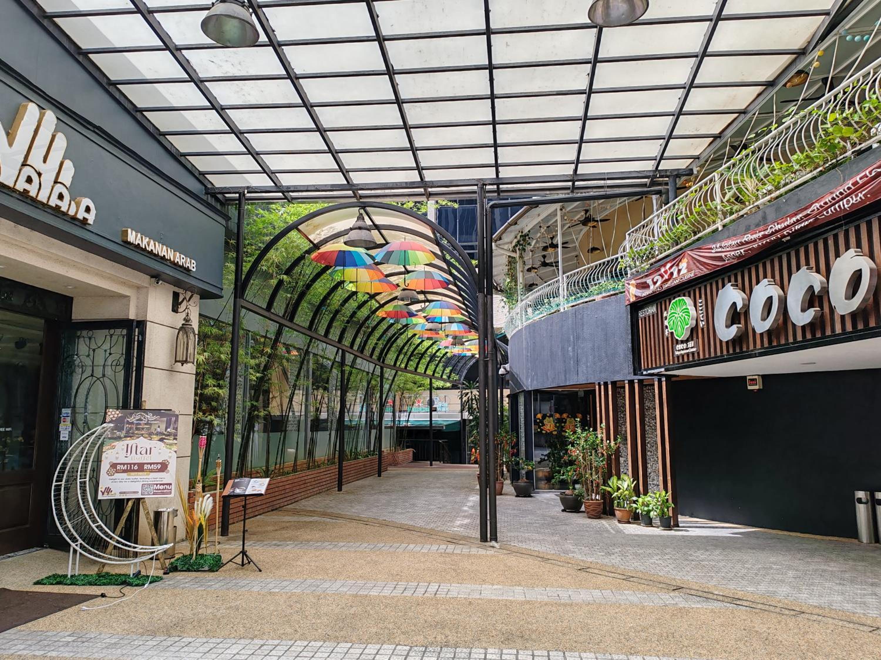 1211 Seri Bukit Ceylon KLCC 5 minutes to Alor Street Pavilion Bukit Bintang 2R2B 8Pax