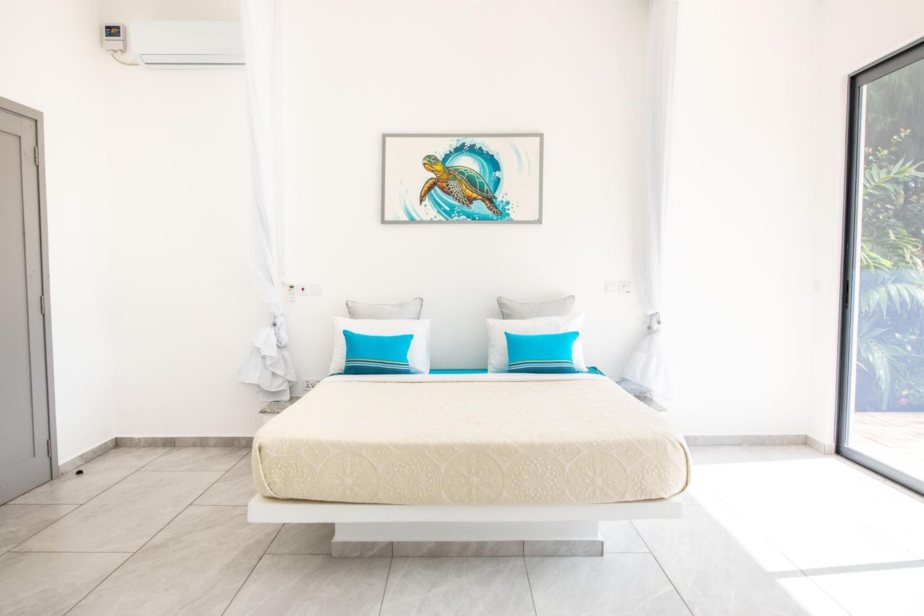 Coral Reef Villas - luxury 5 star villas each with private pool, Watamu