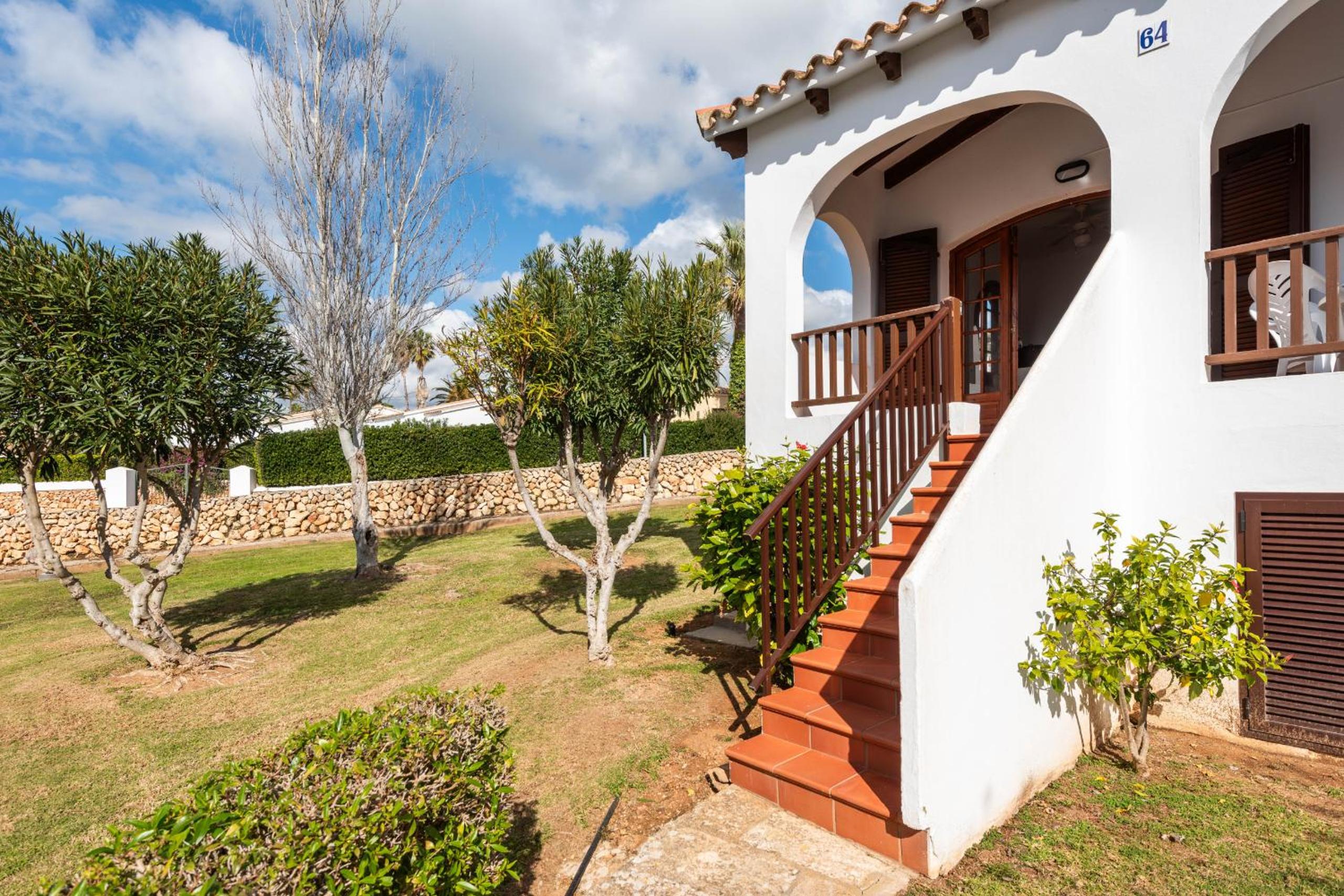 Menorca Apartamento Girasoles 64 by Mauter Villas