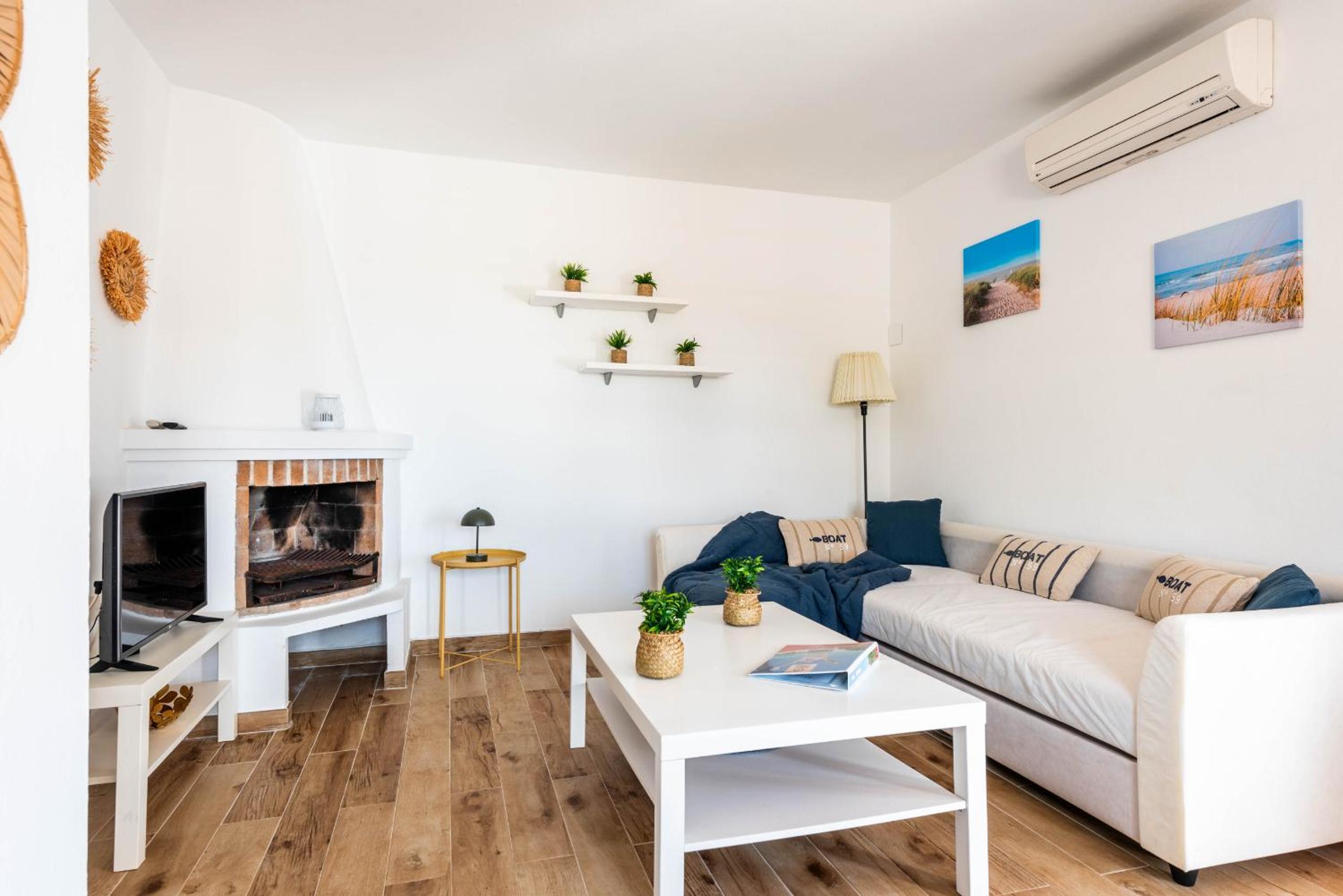 Menorca Apartamento Girasoles 64 by Mauter Villas