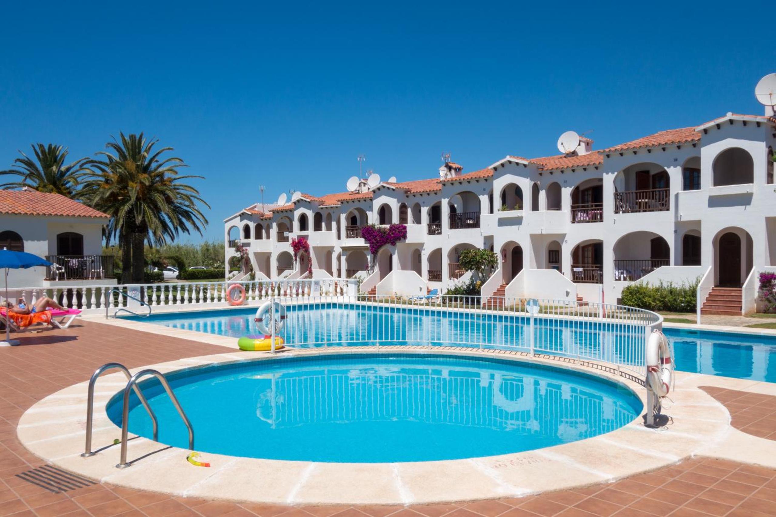 Menorca Apartamento Girasoles 64 by Mauter Villas