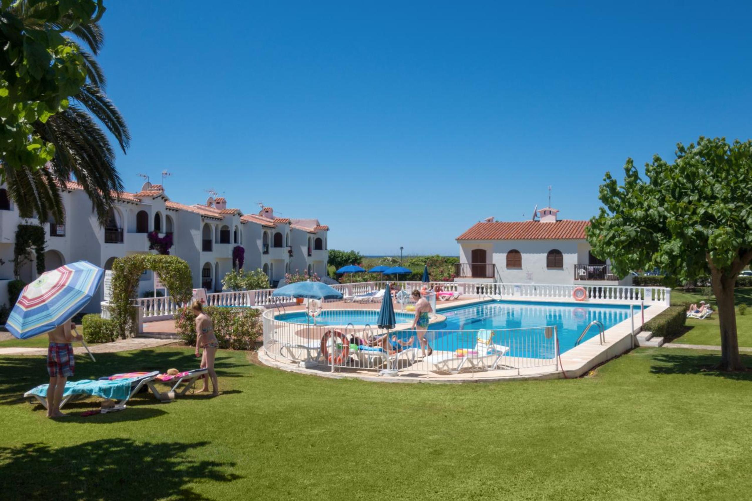 Menorca Apartamento Girasoles 64 by Mauter Villas