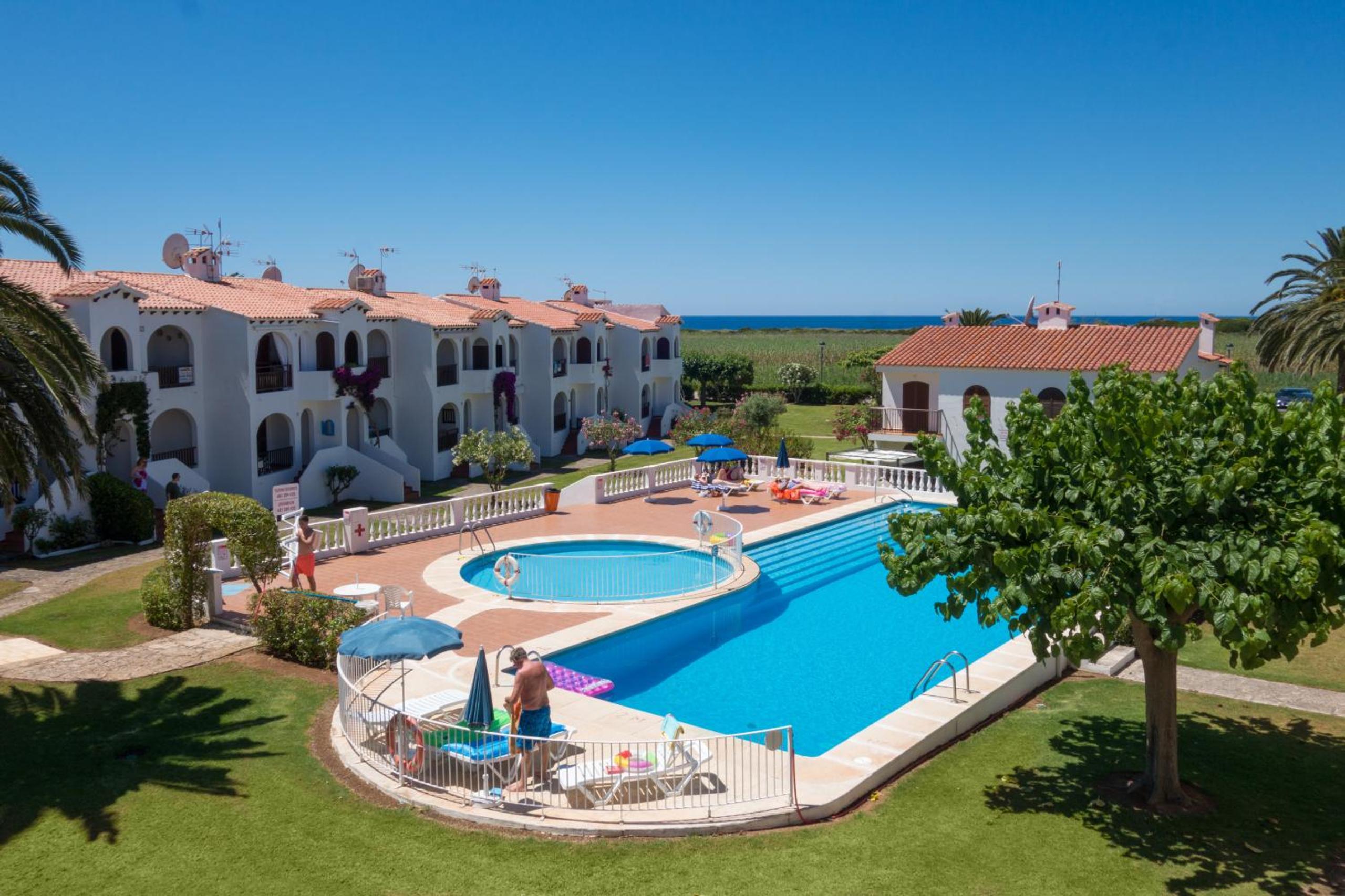 Menorca Apartamento Girasoles 64 by Mauter Villas