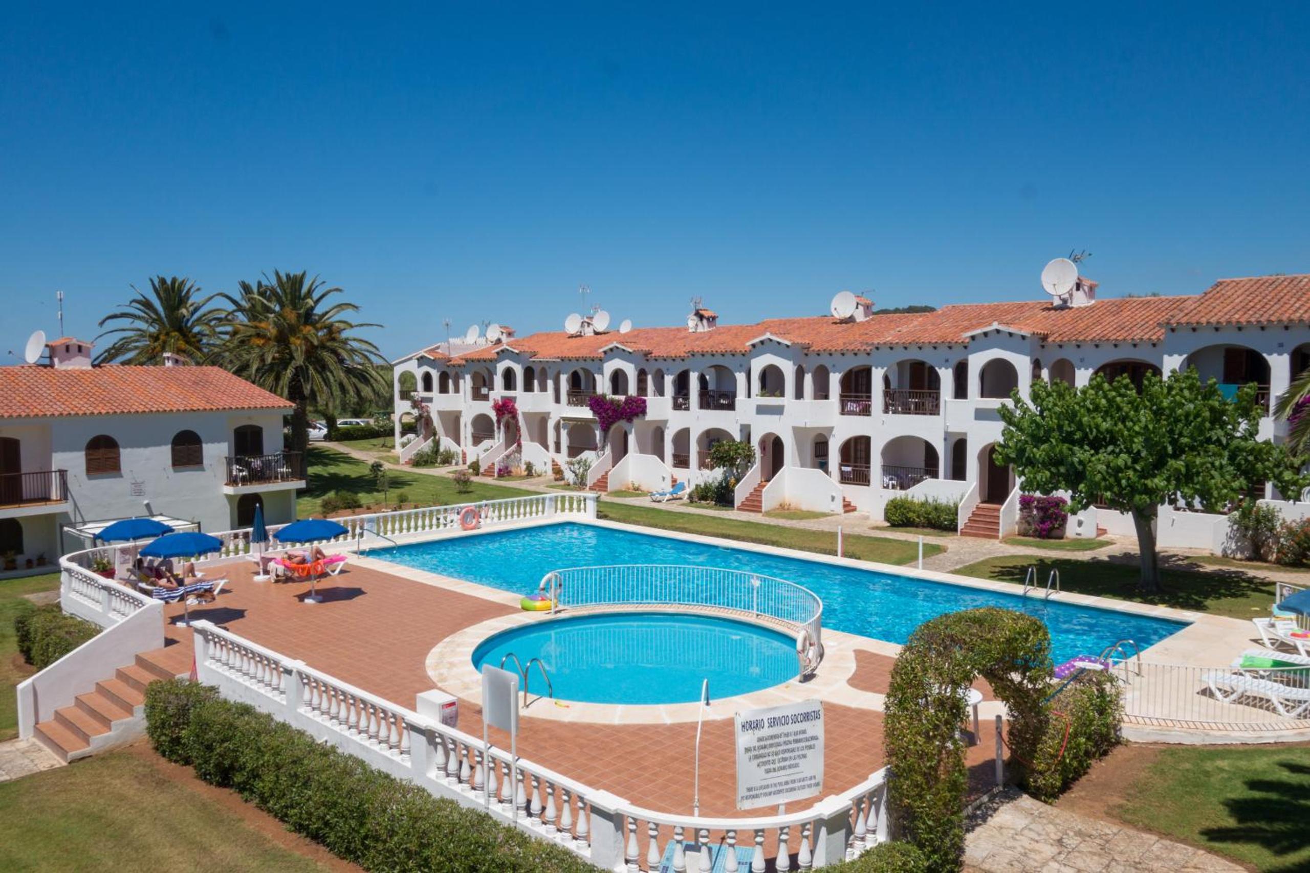 Menorca Apartamento Girasoles 64 by Mauter Villas