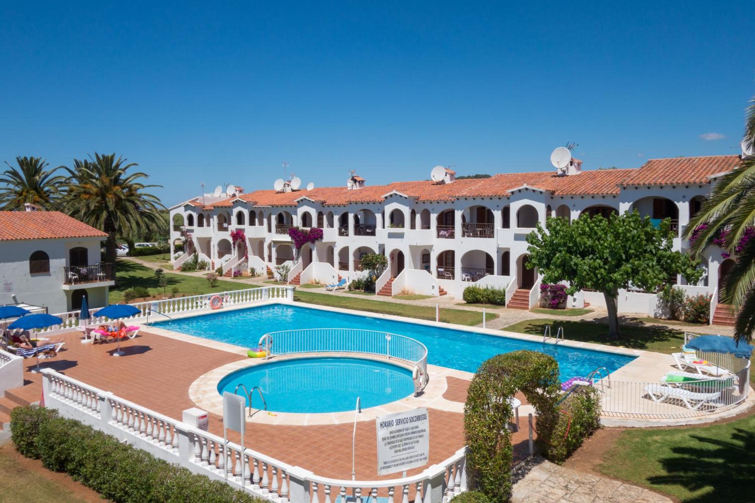 Menorca Apartamento Girasoles 64 by Mauter Villas