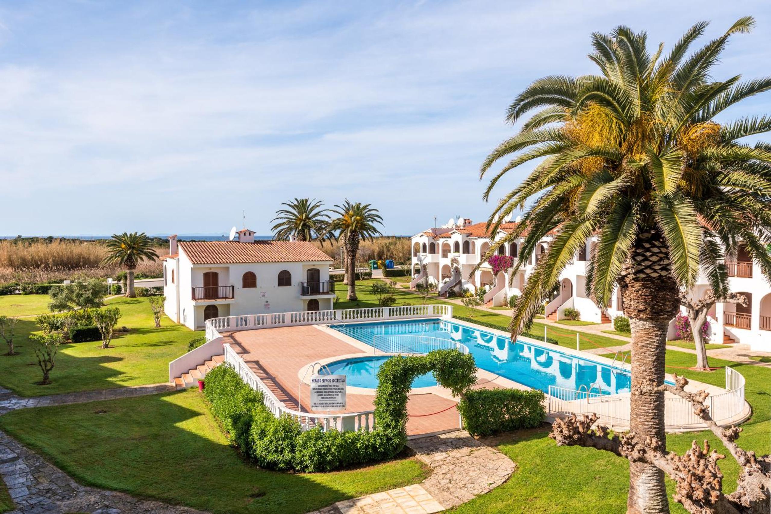 Menorca Apartamento Girasoles 64 by Mauter Villas
