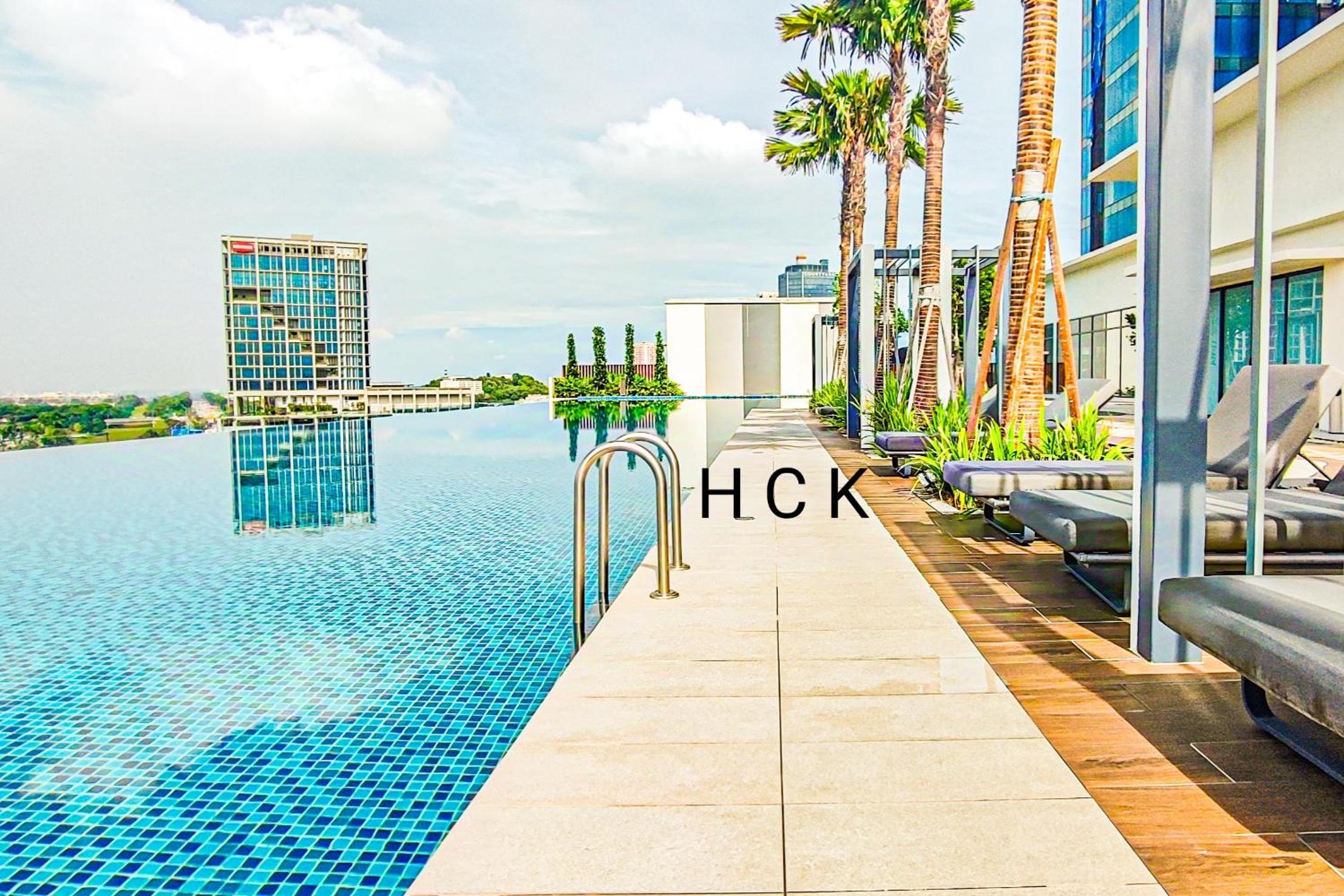 Mall Suite at Sunsuria Forum by HCK