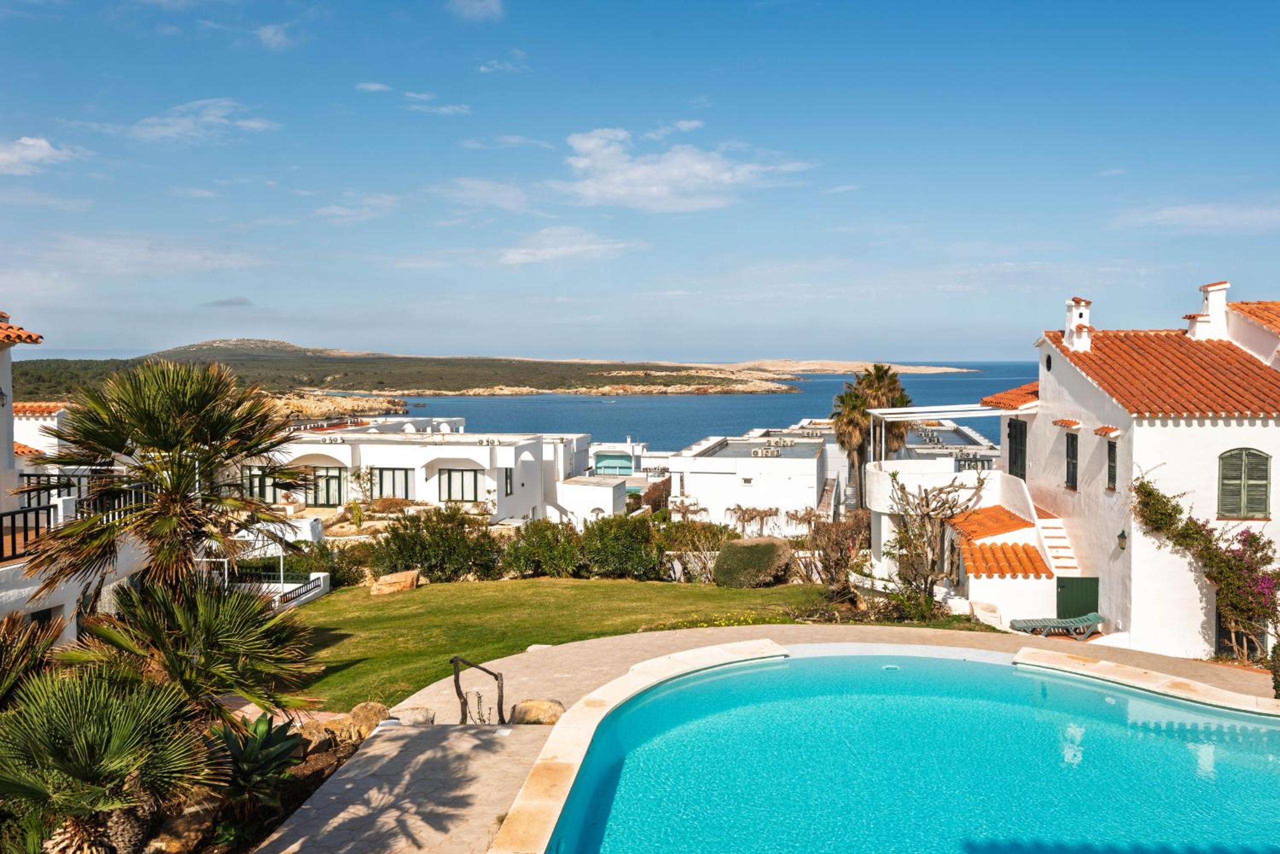 Menorca Apartamento ALDEAMAR I2 by Mauter Villas