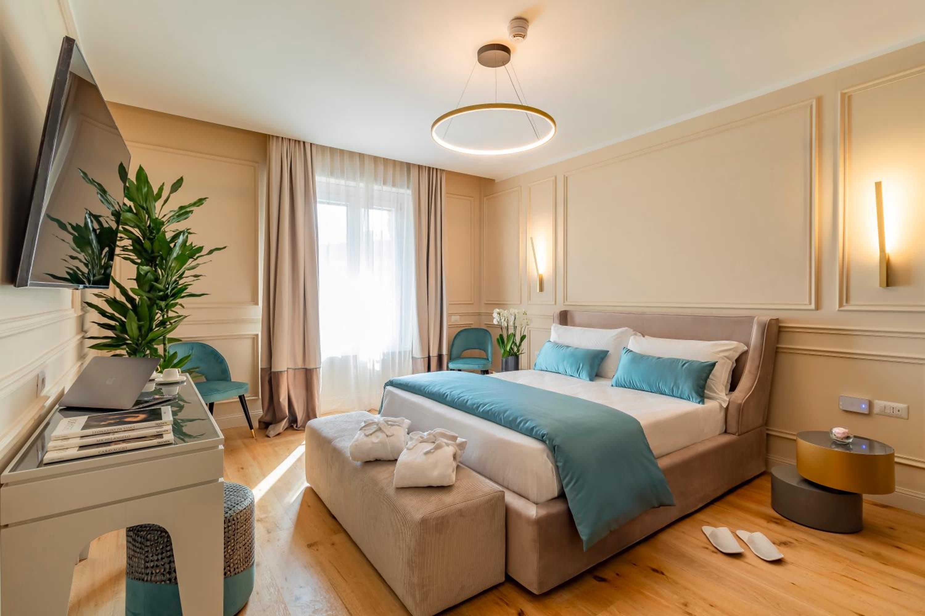 Trevi Imperial Suite 1