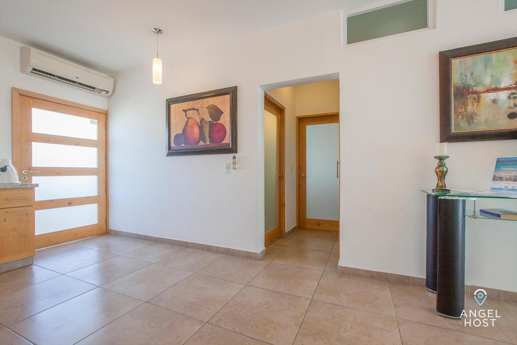Condos with Spectacular Views & Pool Onsite