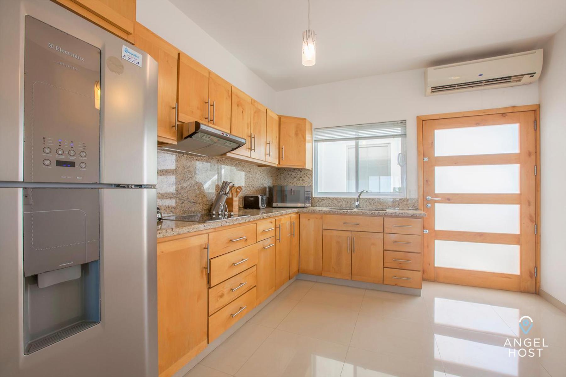 Condos with Spectacular Views & Pool Onsite