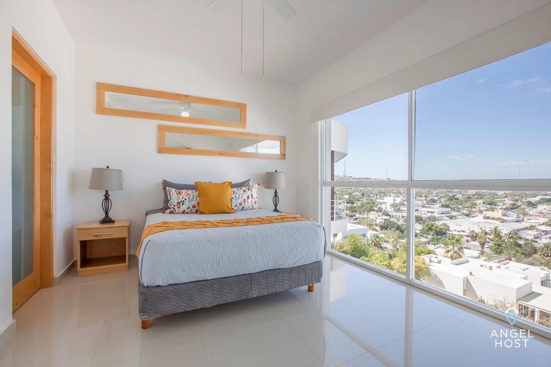 Condos with Spectacular Views & Pool Onsite