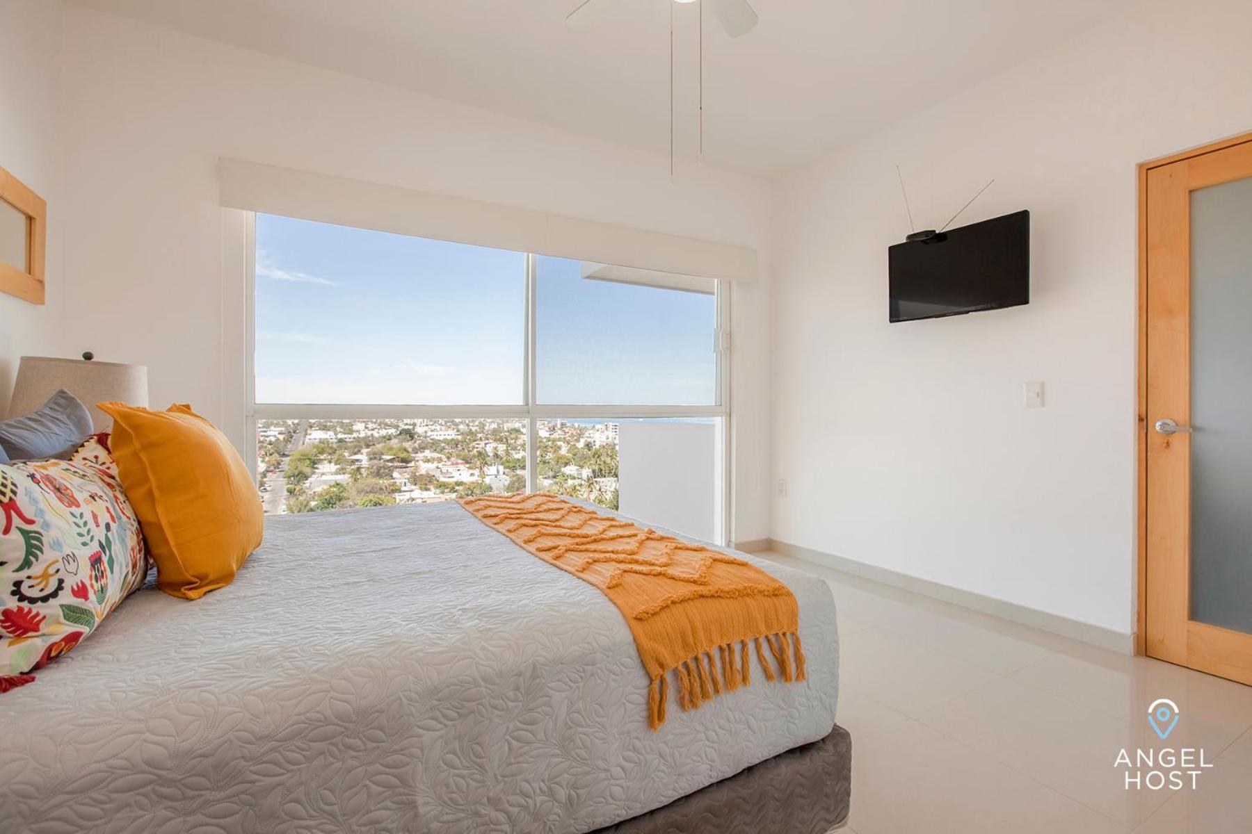 Condos with Spectacular Views & Pool Onsite