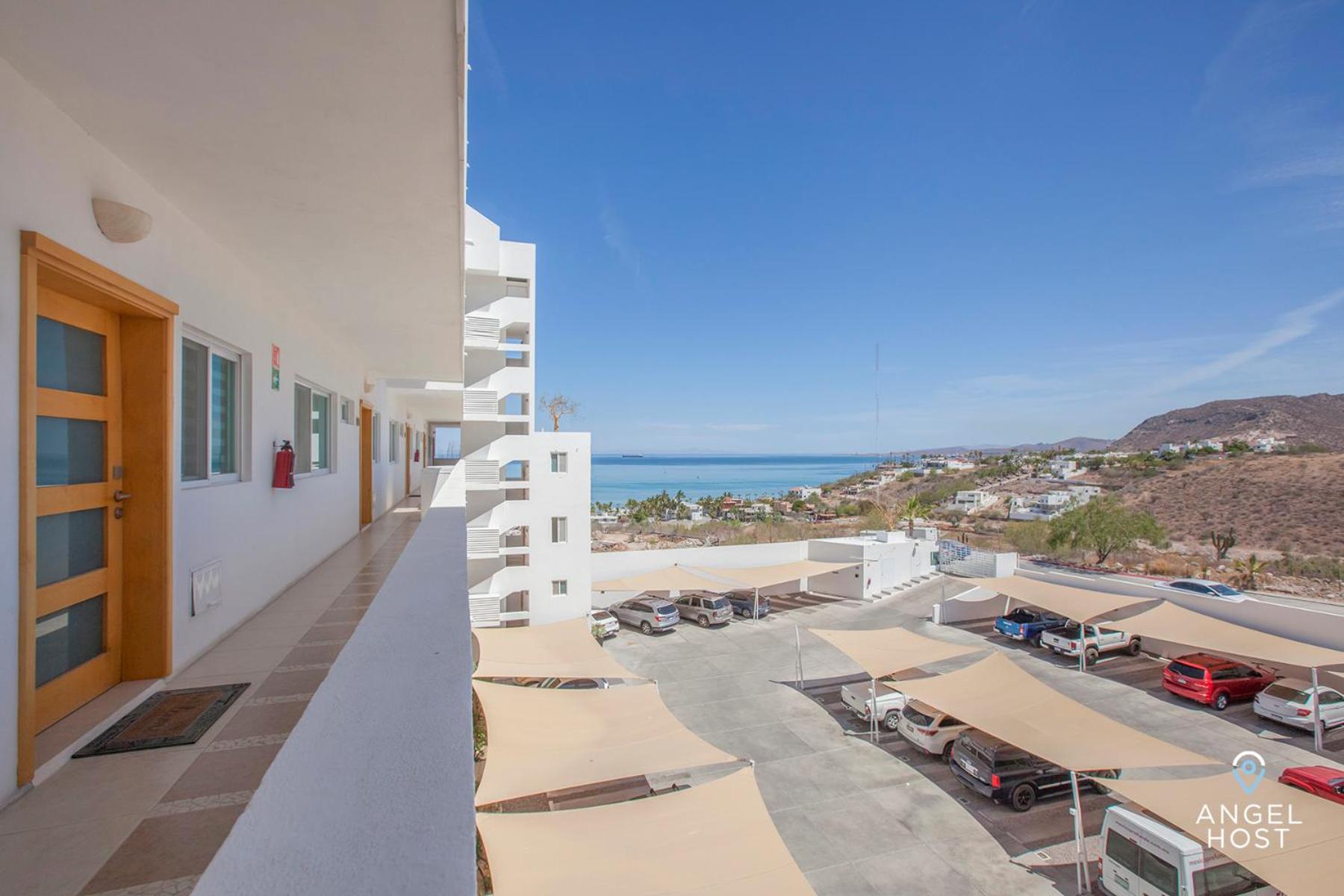 Condos with Spectacular Views & Pool Onsite