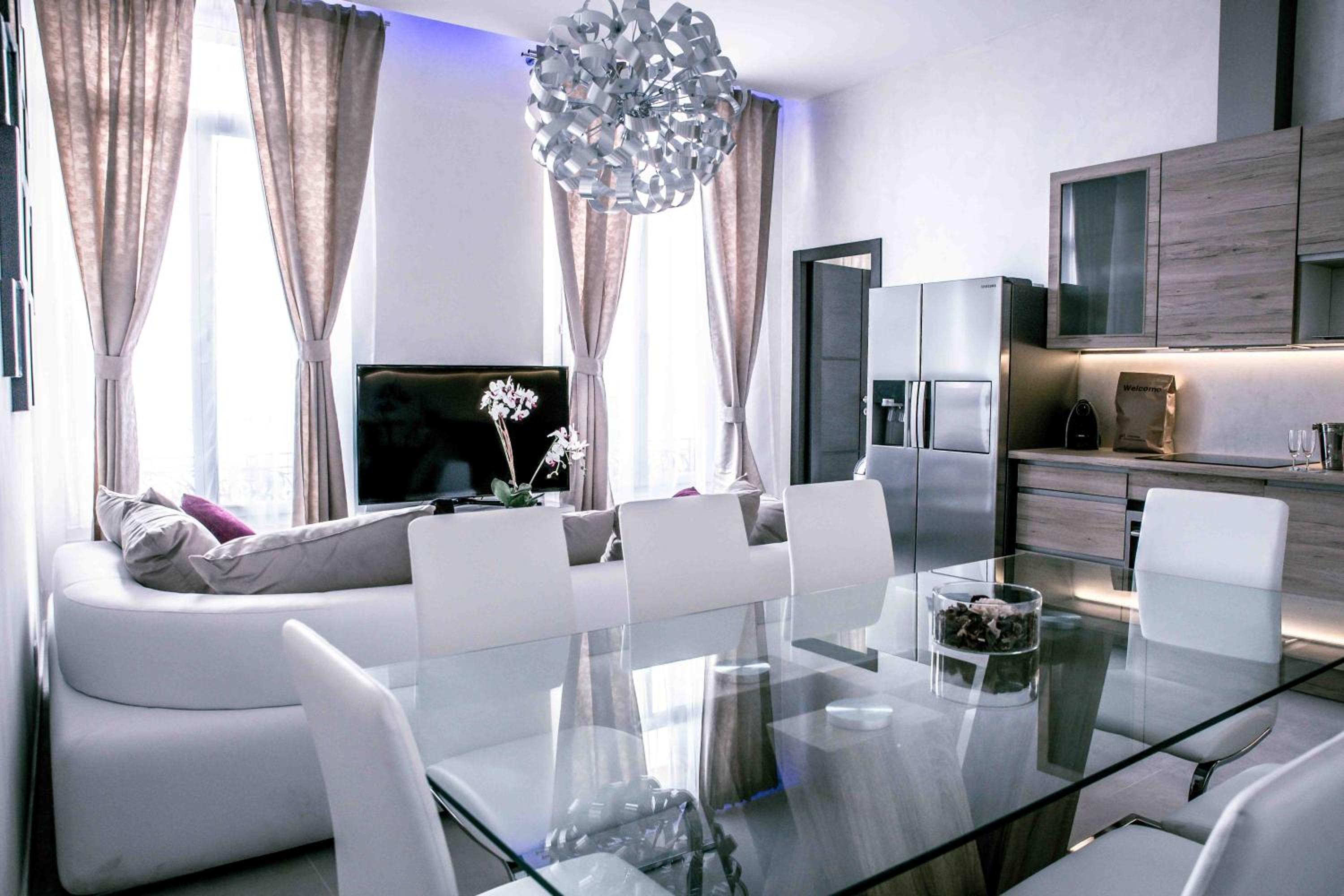 Residence du Louvre - Apartments - Prime location Palais & Croisette - Luxury Stay by LRA Cannes