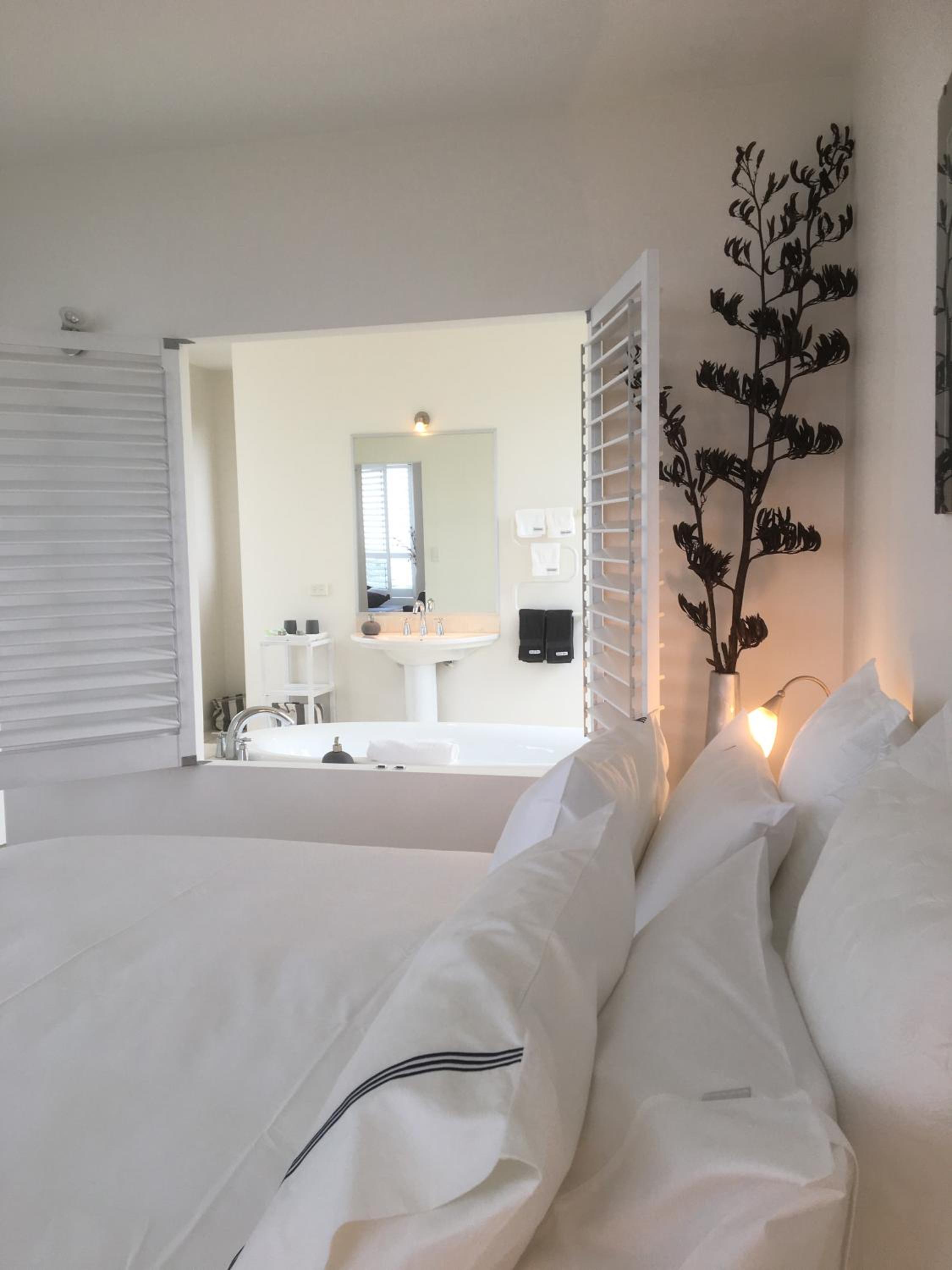 Saltwater - Absolute Oceanfront, Fire Pits, some Villas with Hot Tubs and Sauna