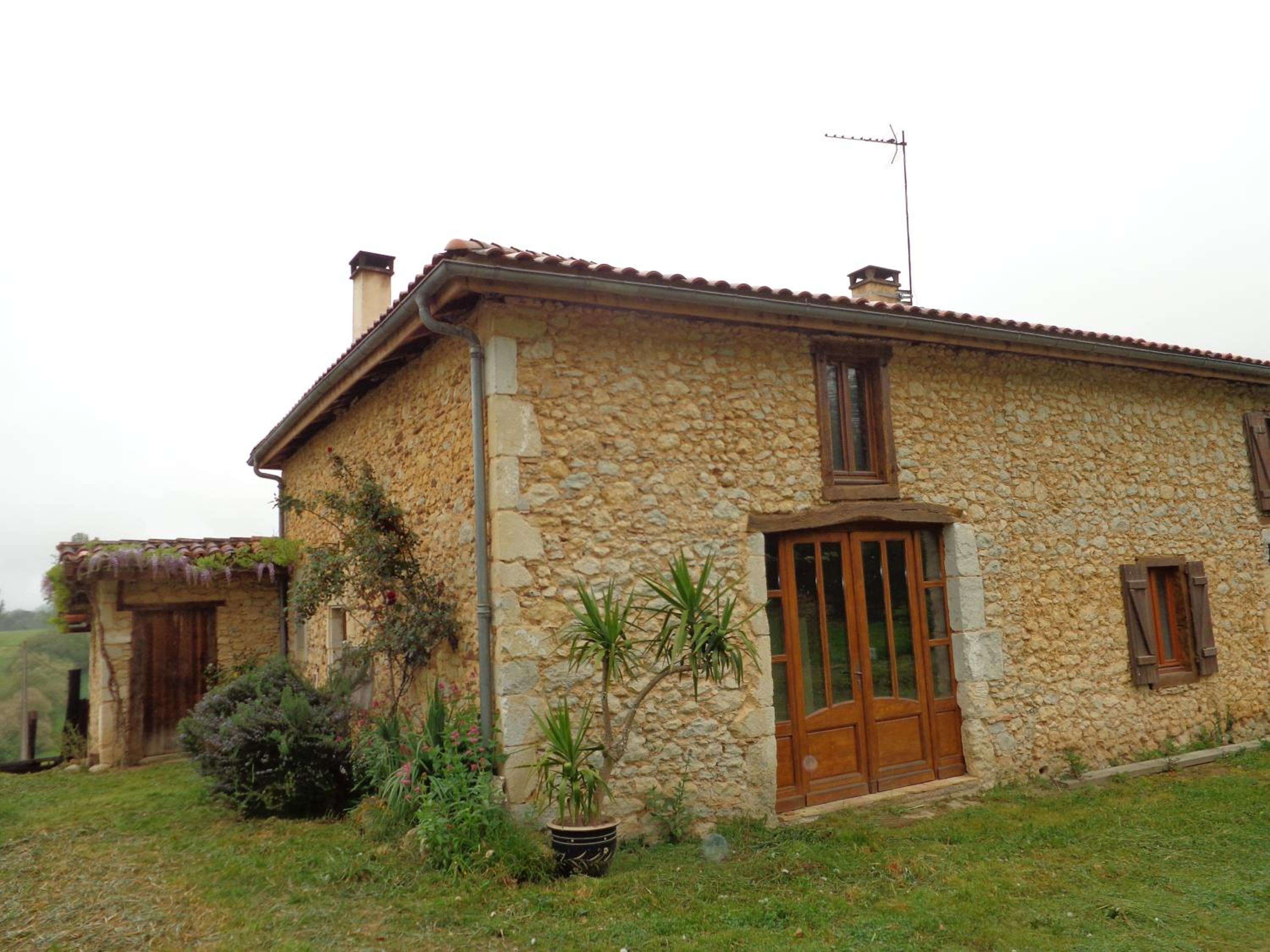 Photo 8