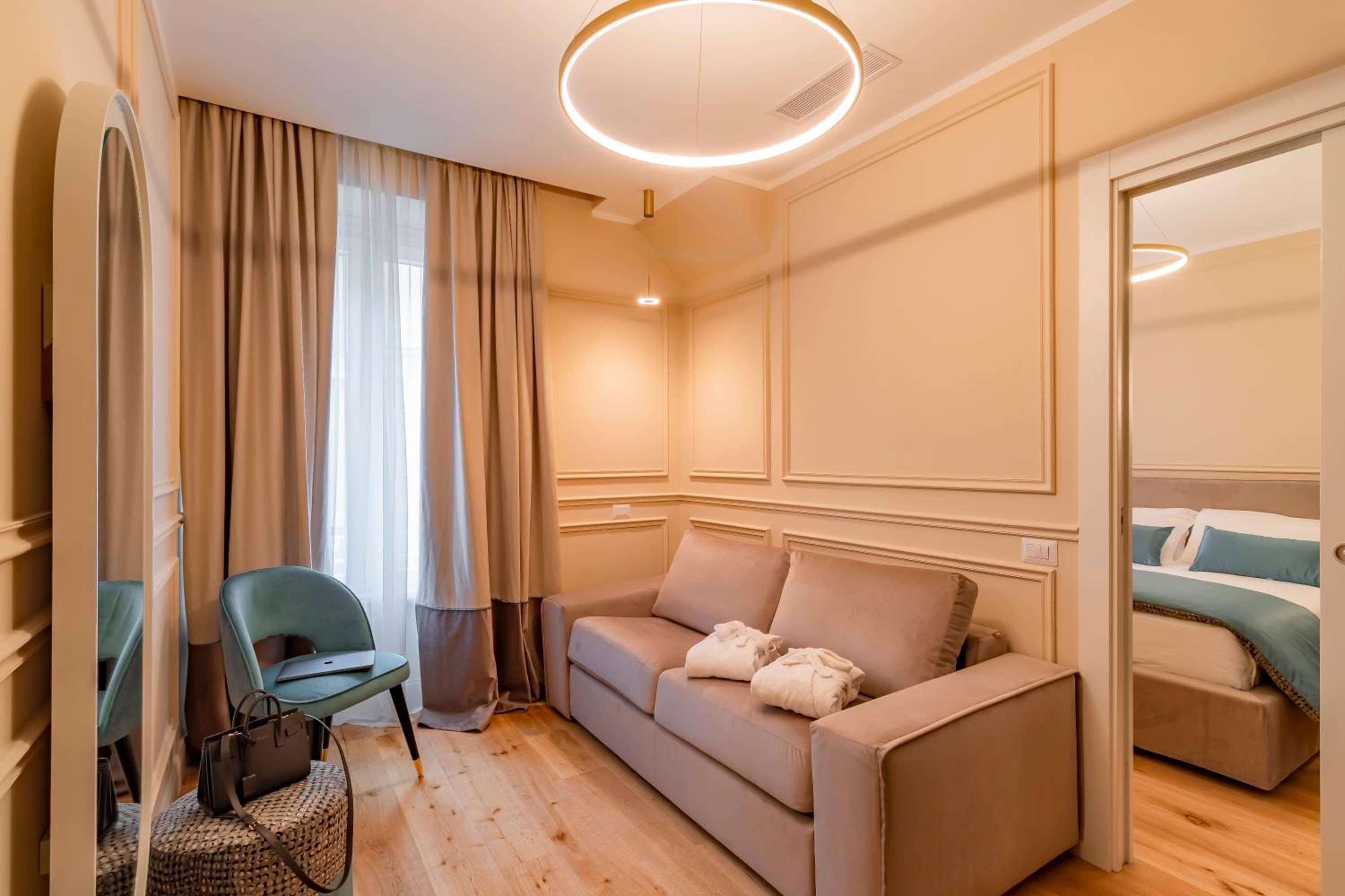 Trevi Imperial Suite 3