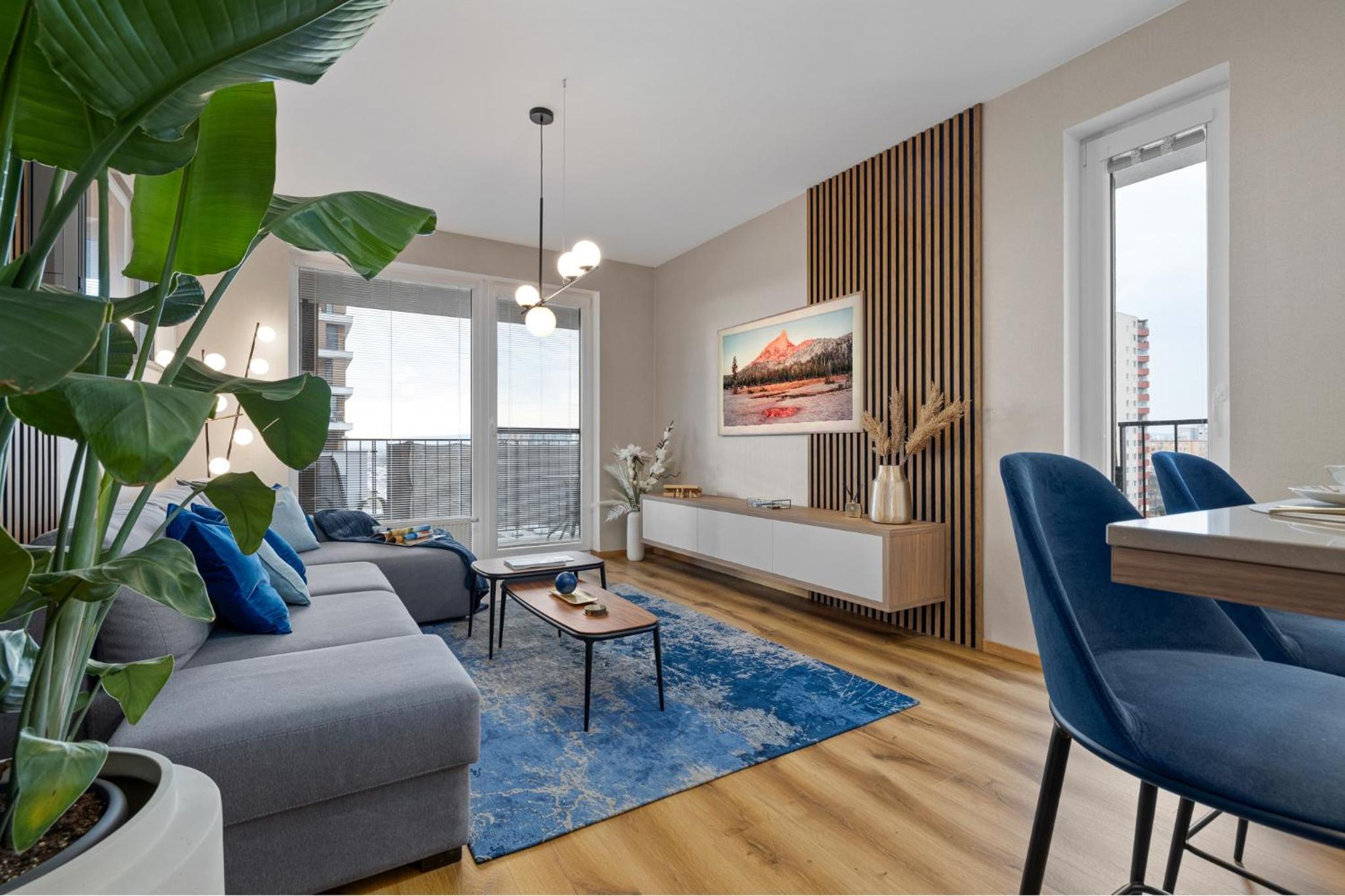 Golden Moon Apartment