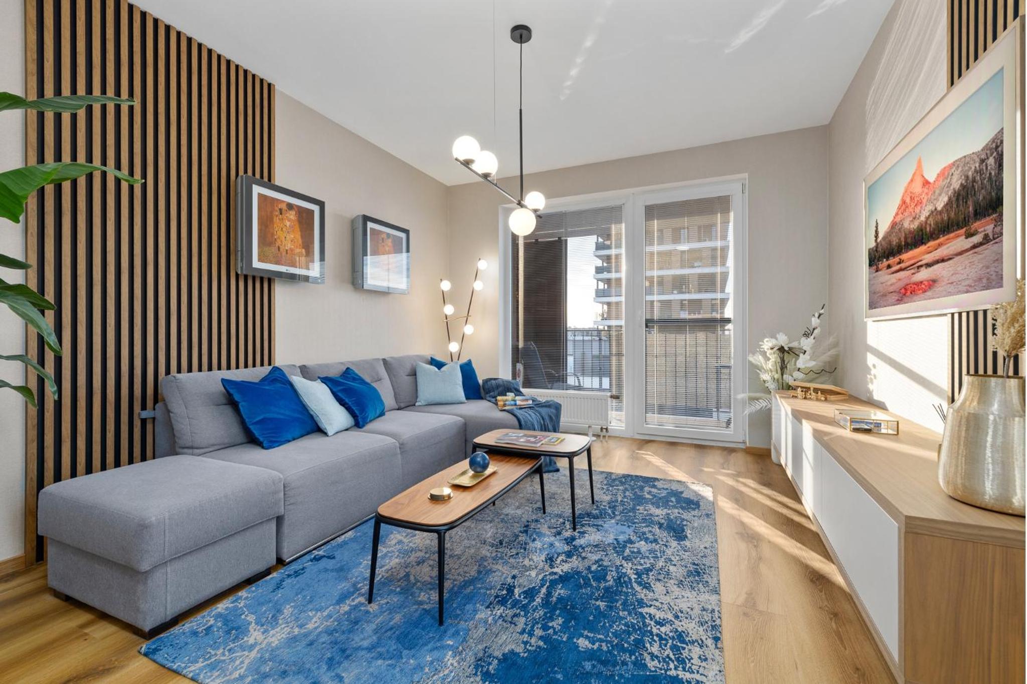 Golden Moon Apartment