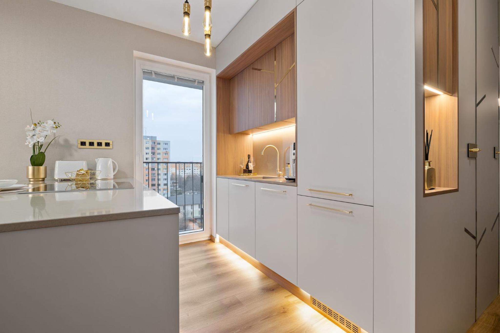 Golden Moon Apartment