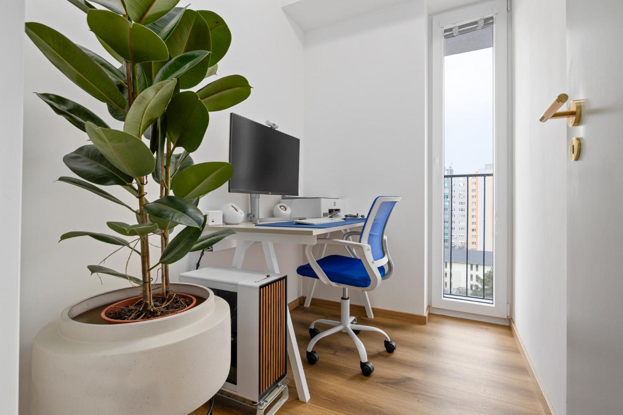 Golden Moon Apartment