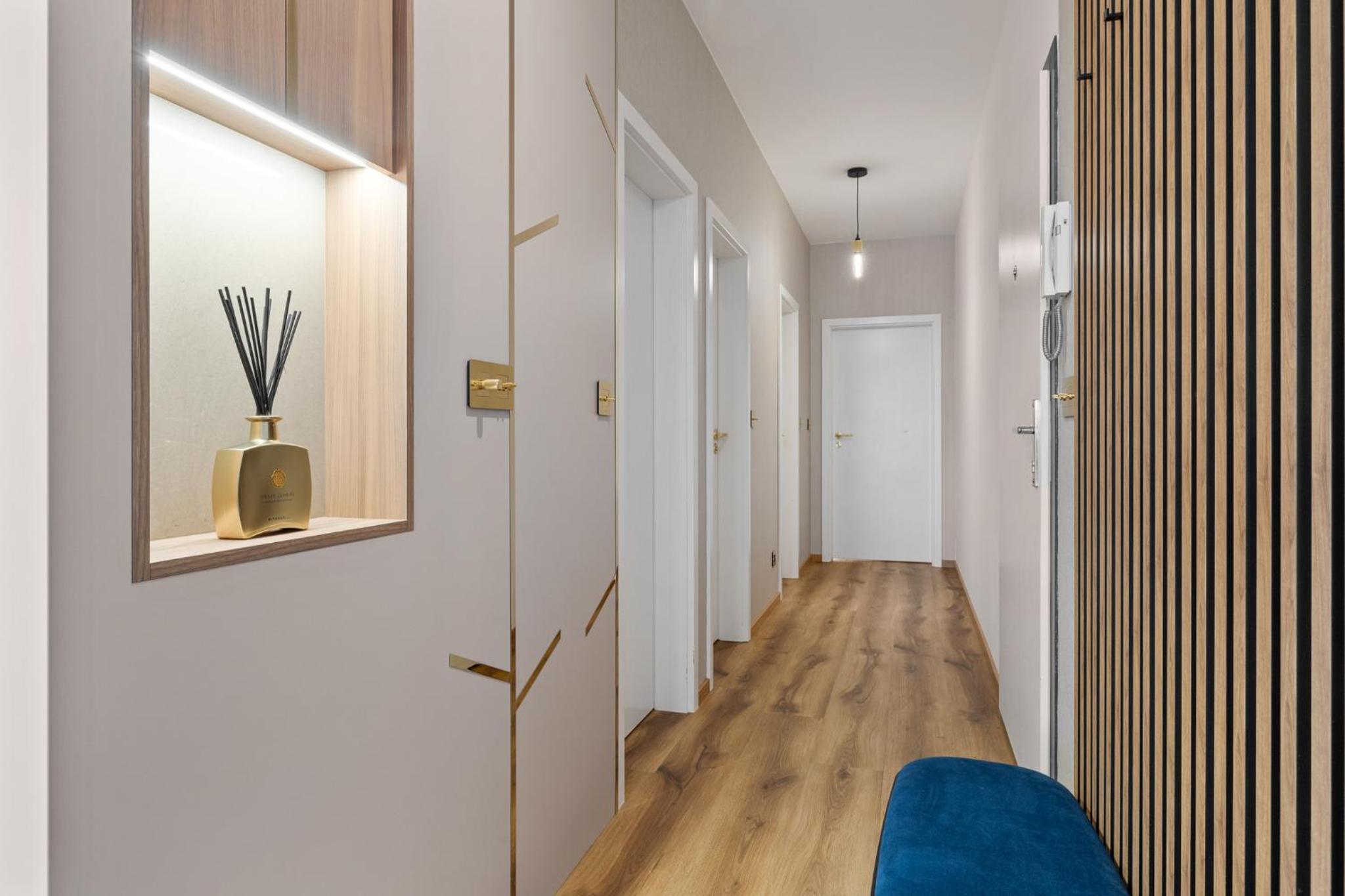 Golden Moon Apartment