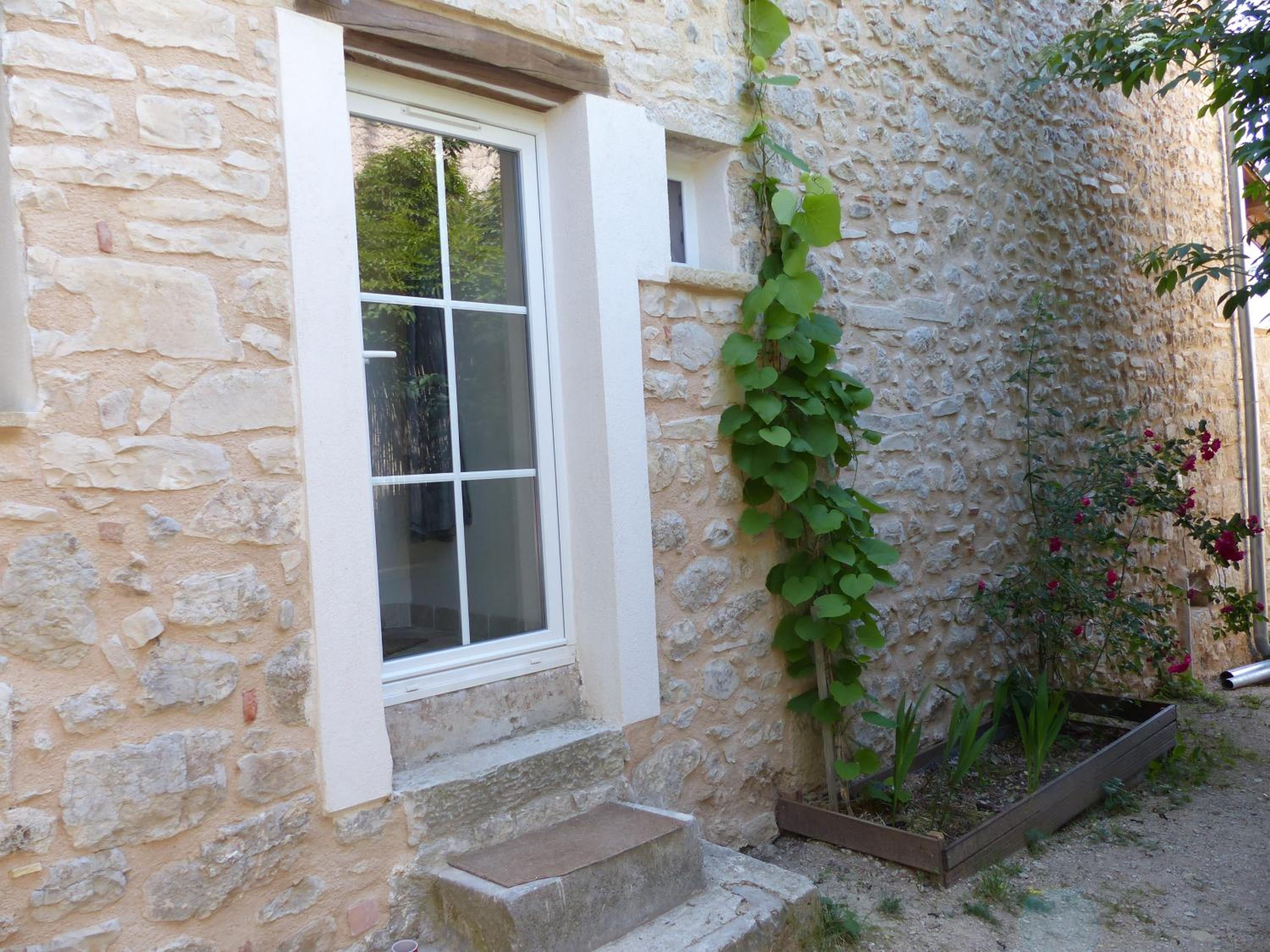 Photo 8