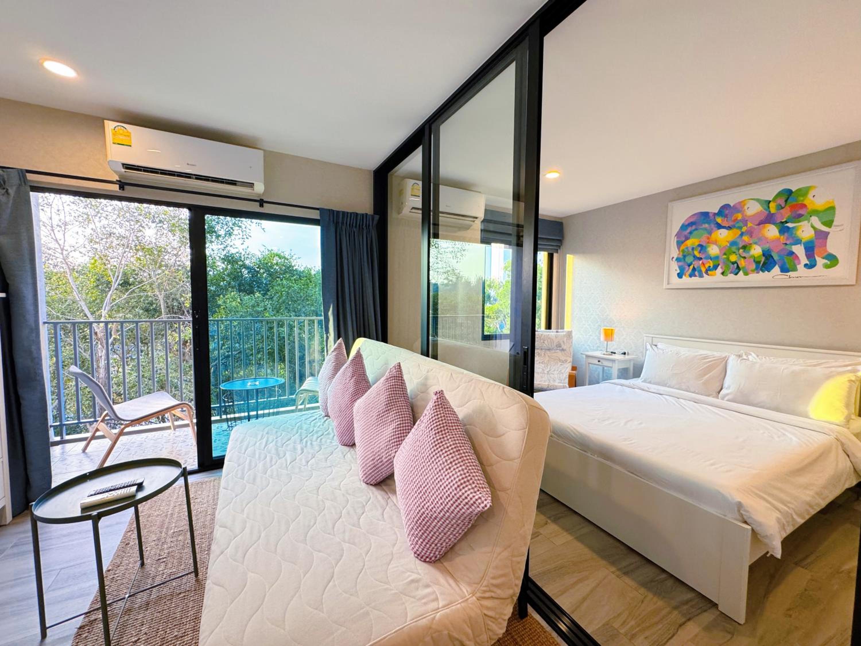 Digital Nomad Home Away With Pool & Gym