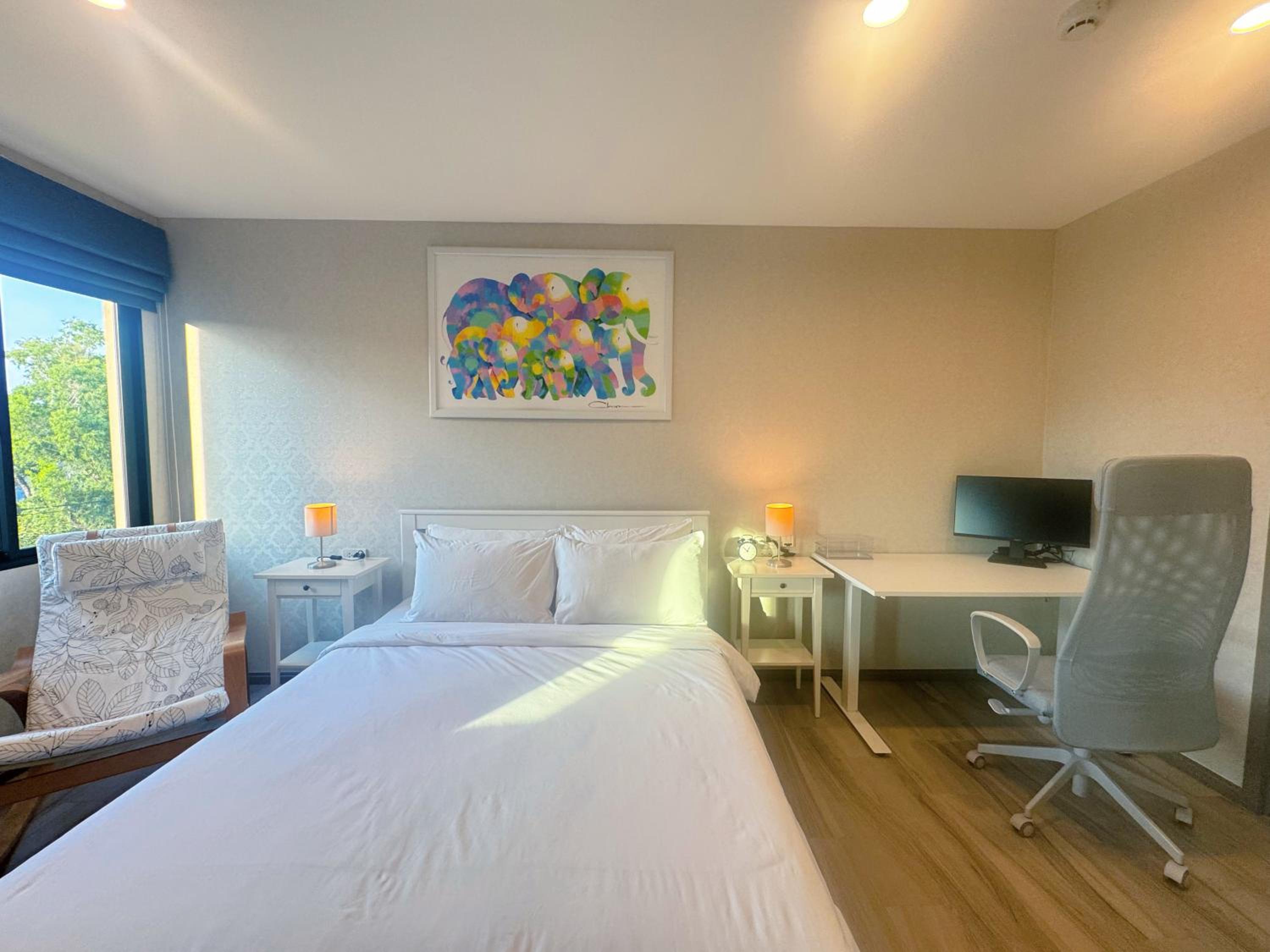 Digital Nomad Home Away With Pool & Gym