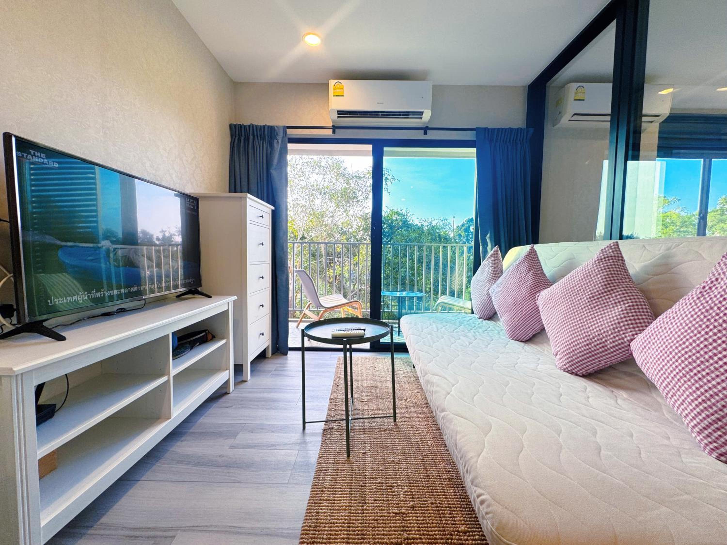 Digital Nomad Home Away With Pool & Gym