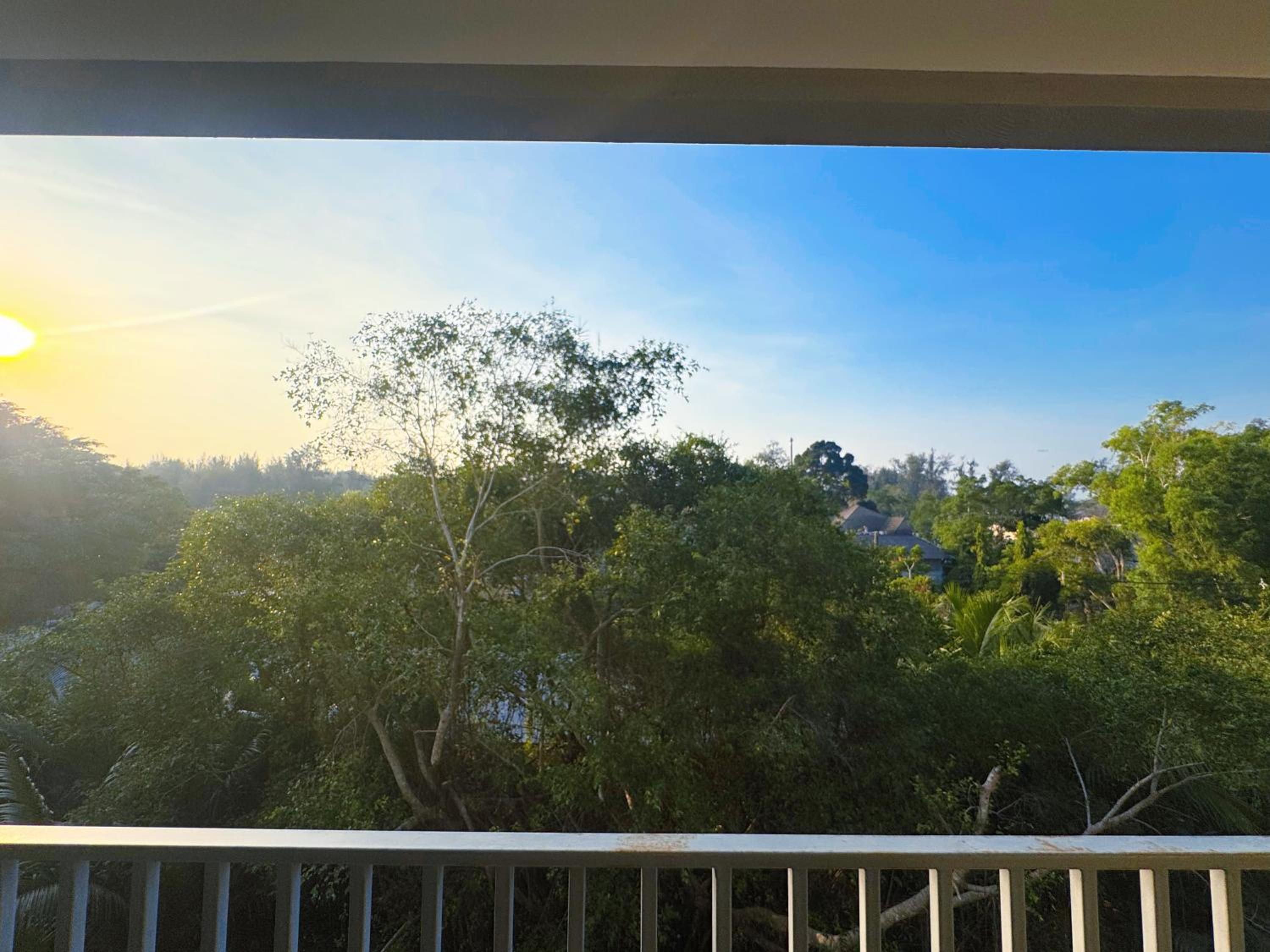 Digital Nomad Home Away With Pool & Gym