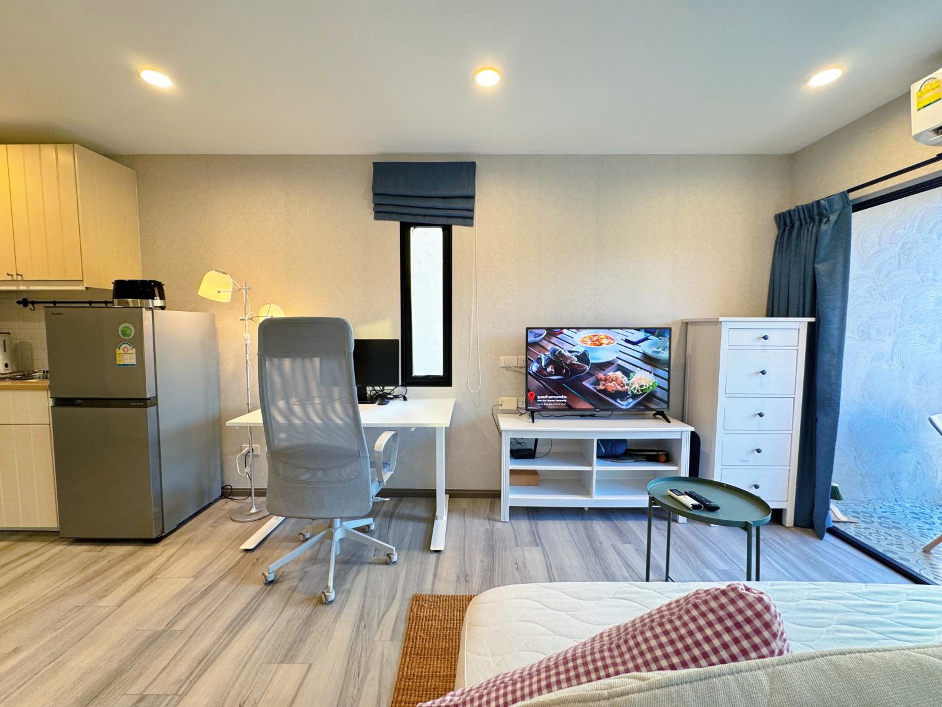 Digital Nomad Home Away With Pool & Gym